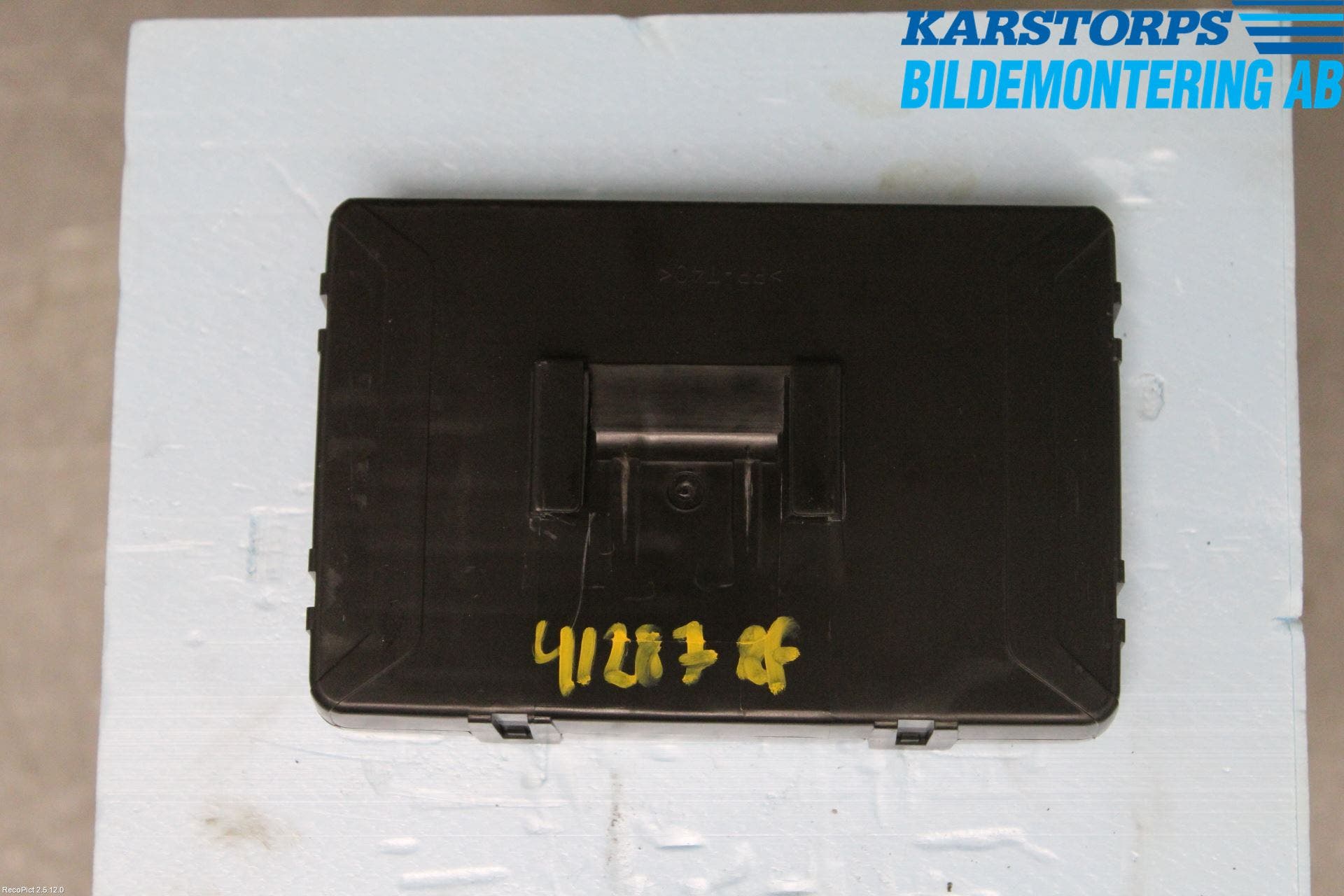 Renault CAPTUR 13-19 Telefon