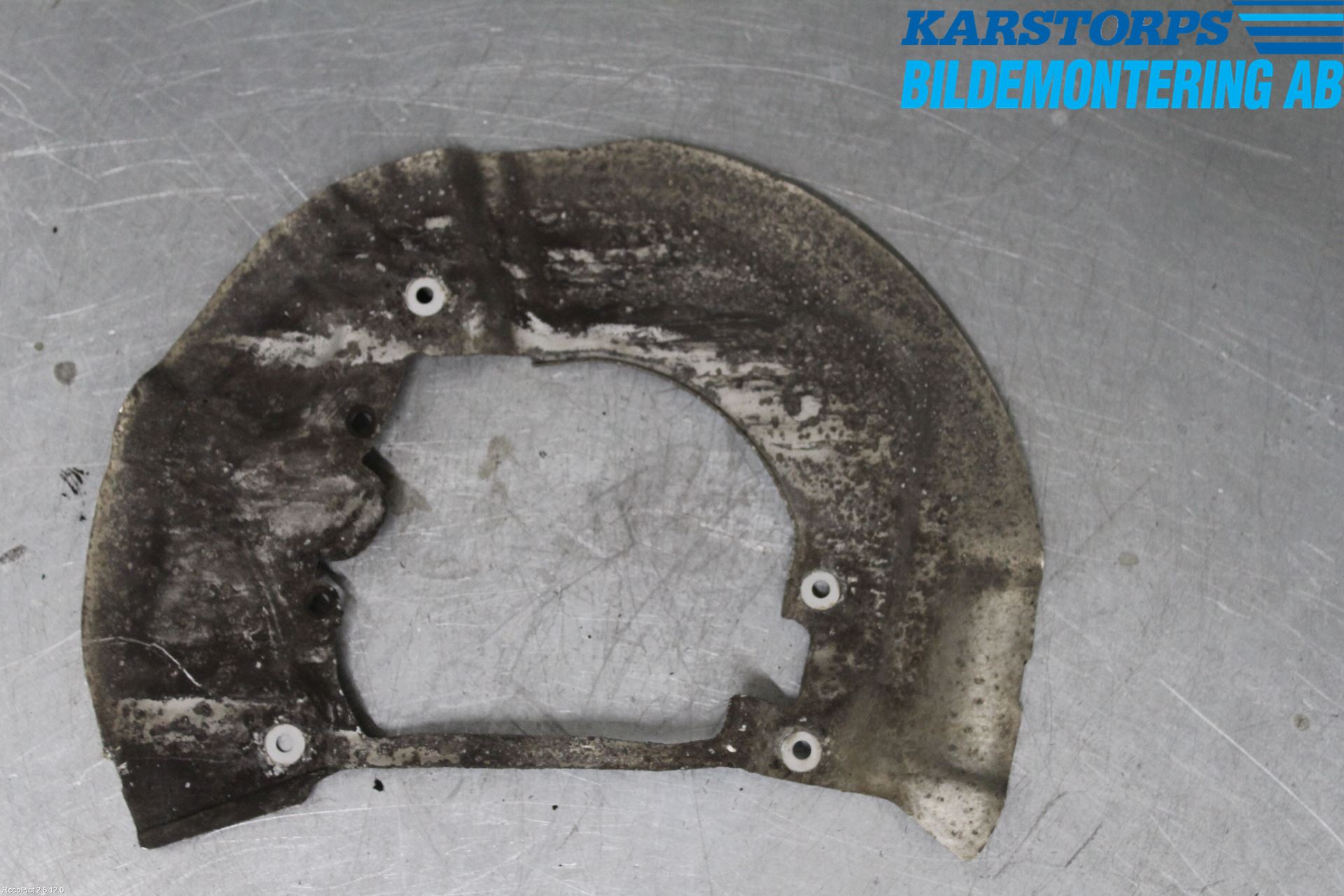 BMW 5 E60/61 Sed/Tou 02-10 Bromssköld Fram