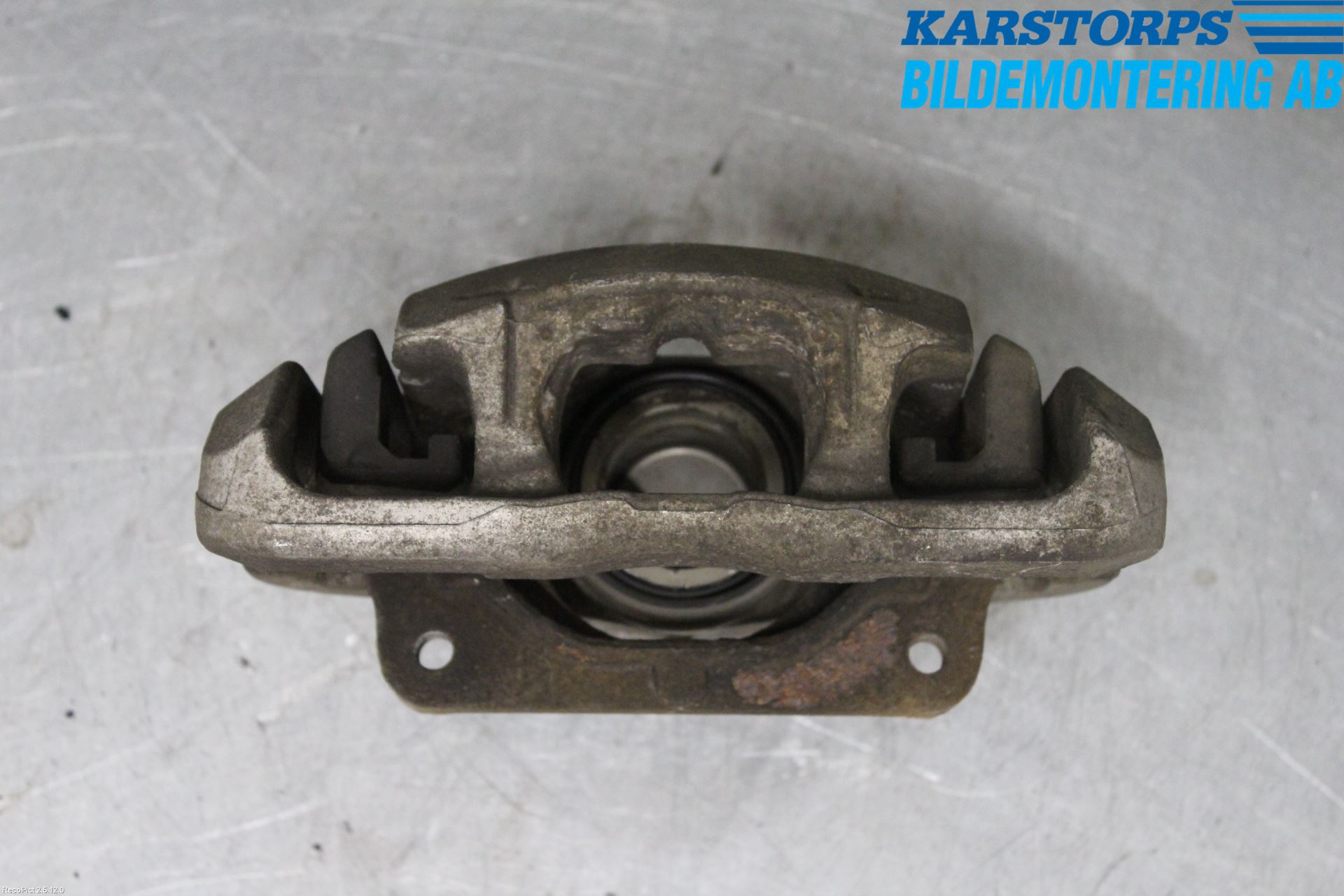BMW 5 E60/61 Sed/Tou 02-10 Bromsok Fram Vänster