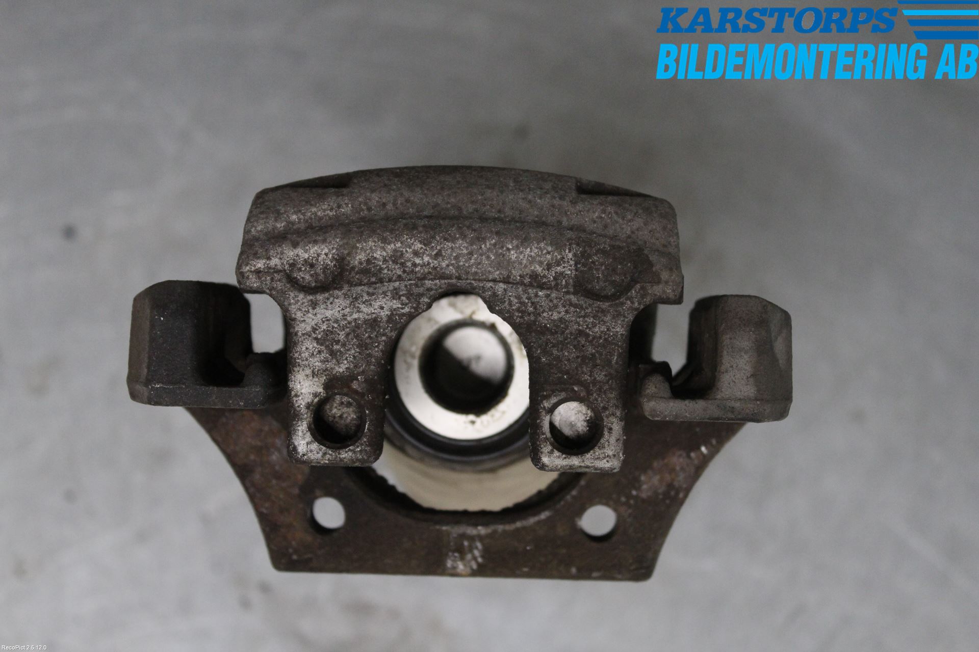 BMW 5 E60/61 Sed/Tou 02-10 Bromsok Bak Höger