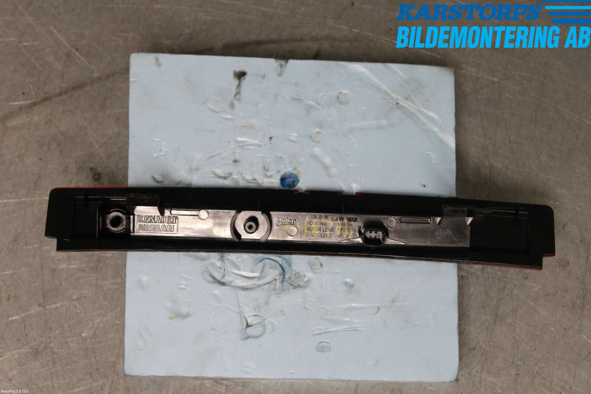 Renault CAPTUR 13-19 Bromsljus Bakruta