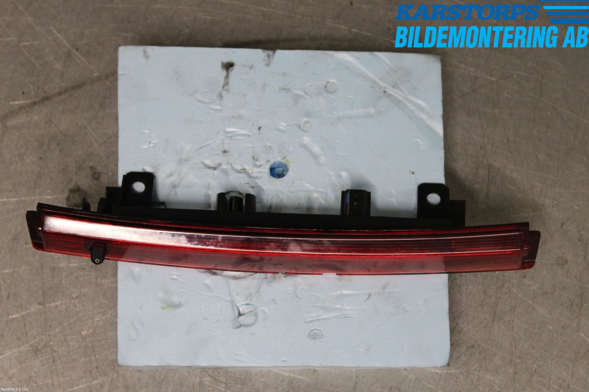 Renault CAPTUR 13-19 Bromsljus Bakruta