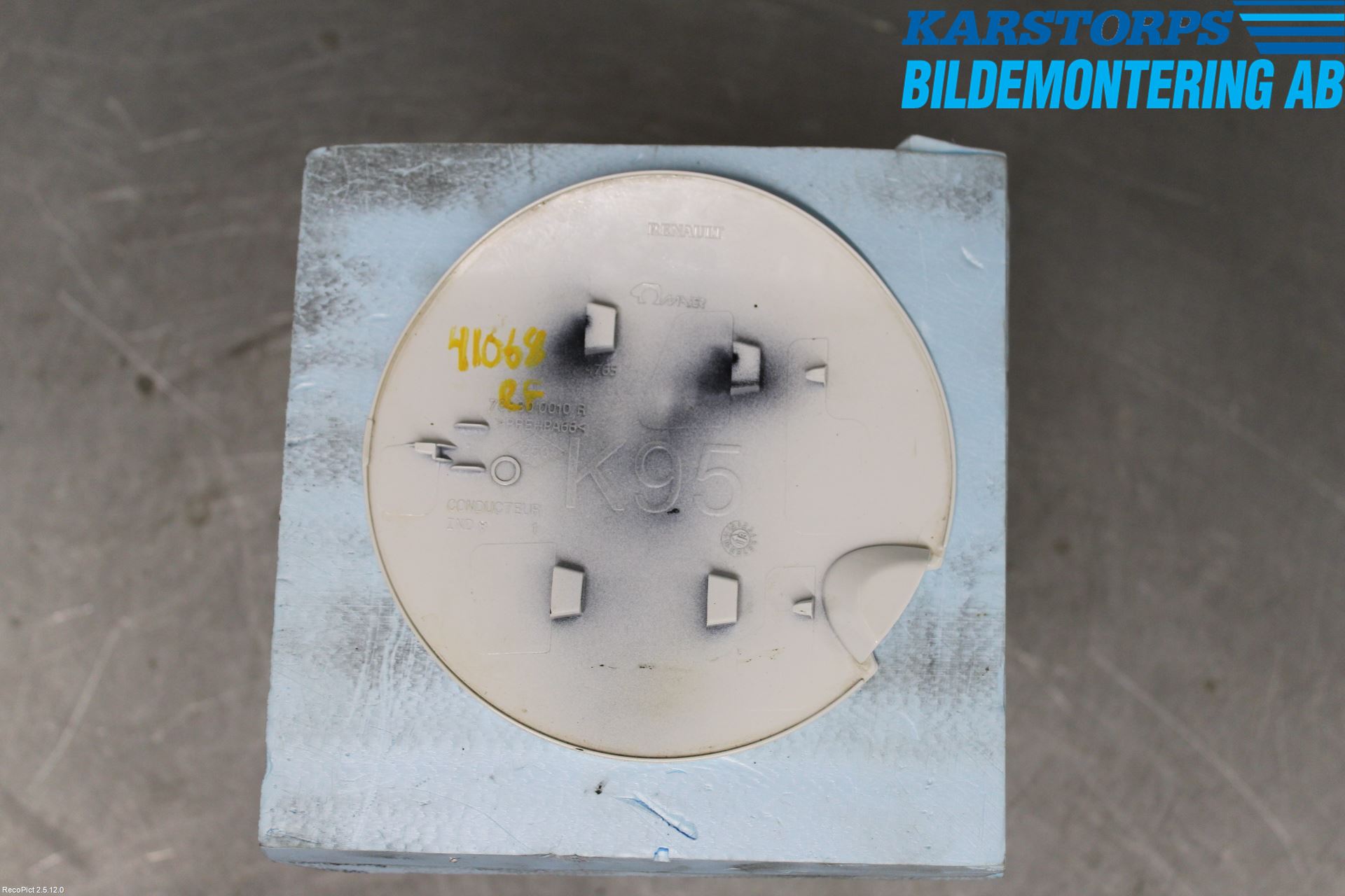 Renault MEGANE III 09-15 Tanklucka