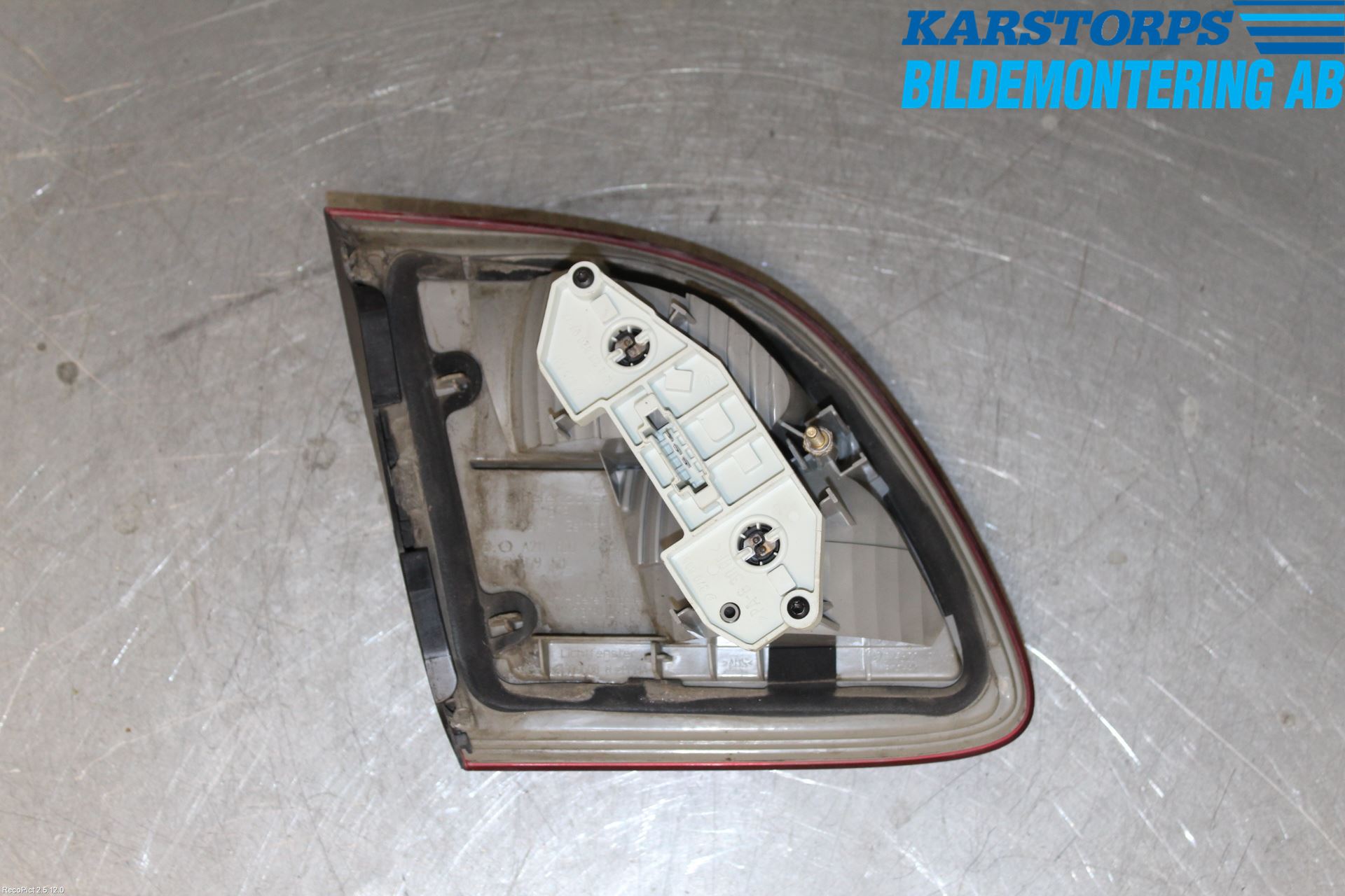 Mercedes-Benz MB E-KLASS (W211) 02-09 Bakljus Lucka Hö