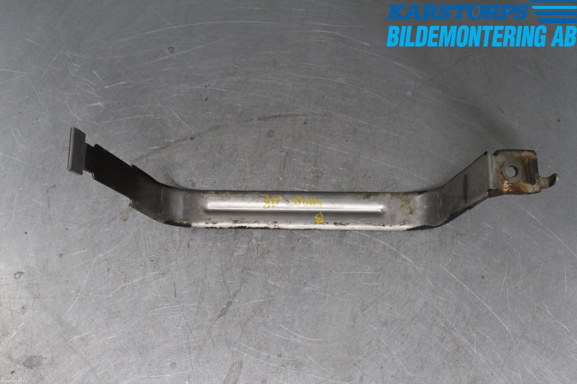 Isuzu D-MAX Bränsletanksband