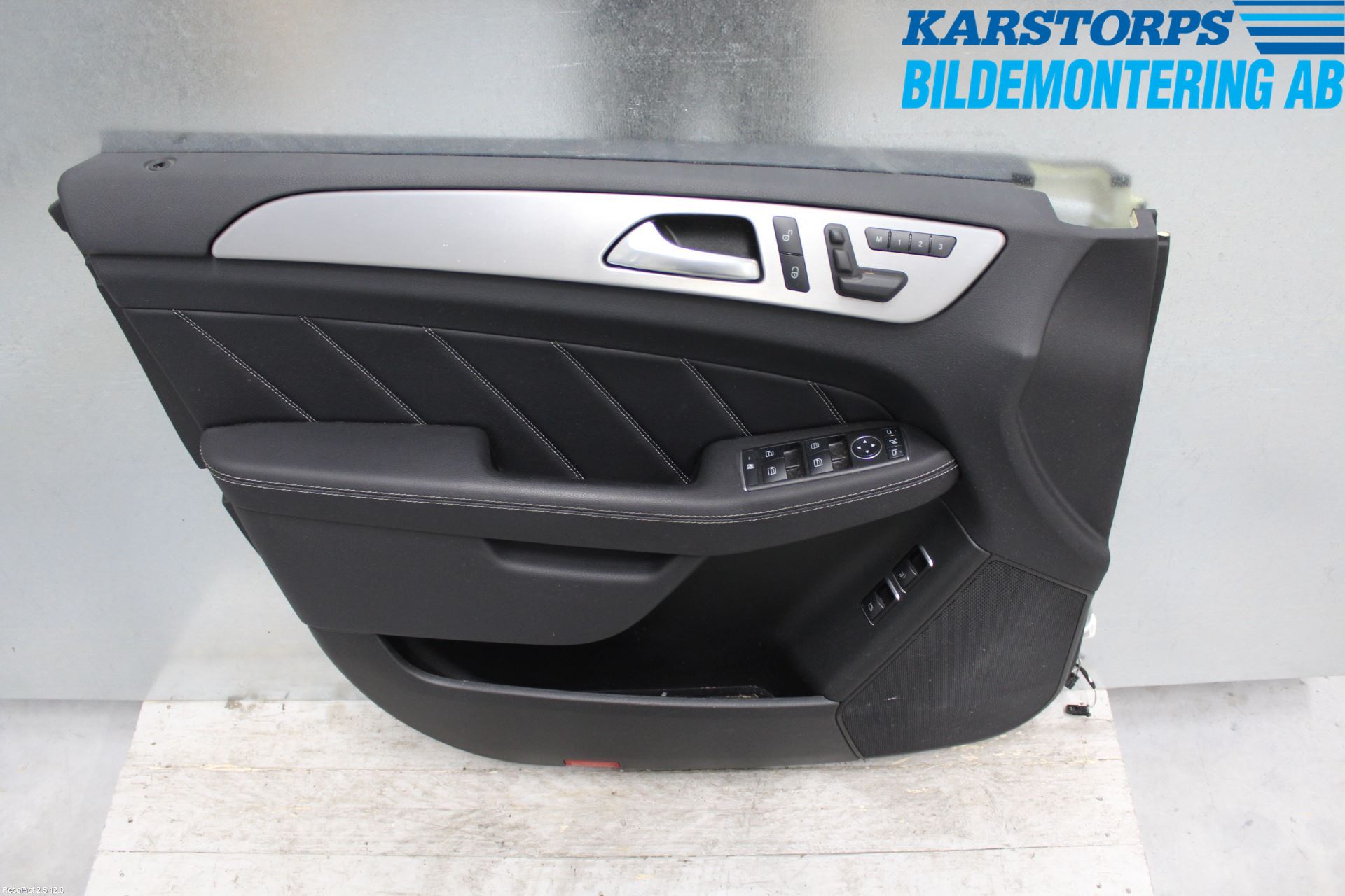 Mercedes-Benz MB GL/GLS-KLASS (X166) 12-19 Dörrklädsel Vä