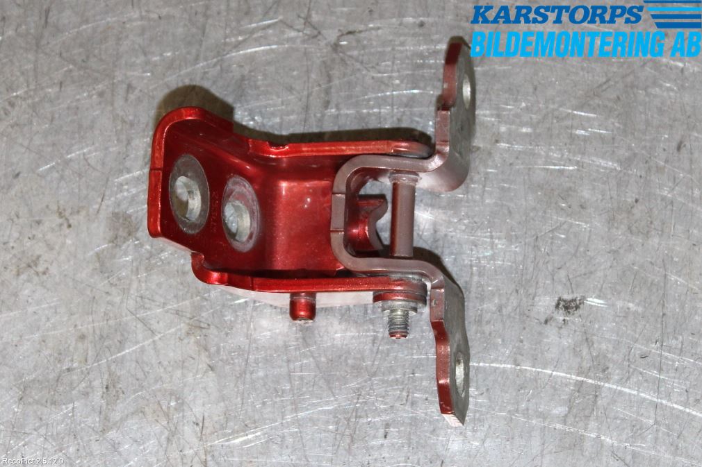 Renault CLIO IV 12-16 Dörrgångjärn