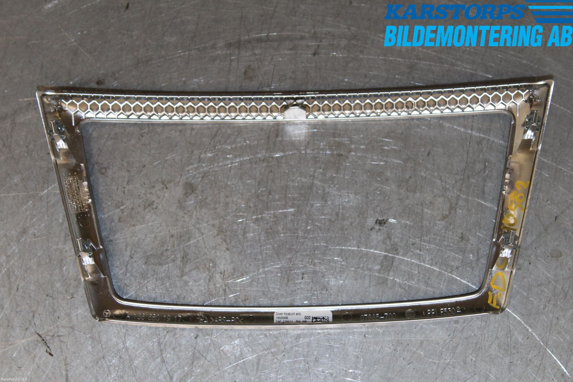 Mercedes-Benz MB GL/GLS-KLASS (X166) 12-19 Instrument-Radio Sarg