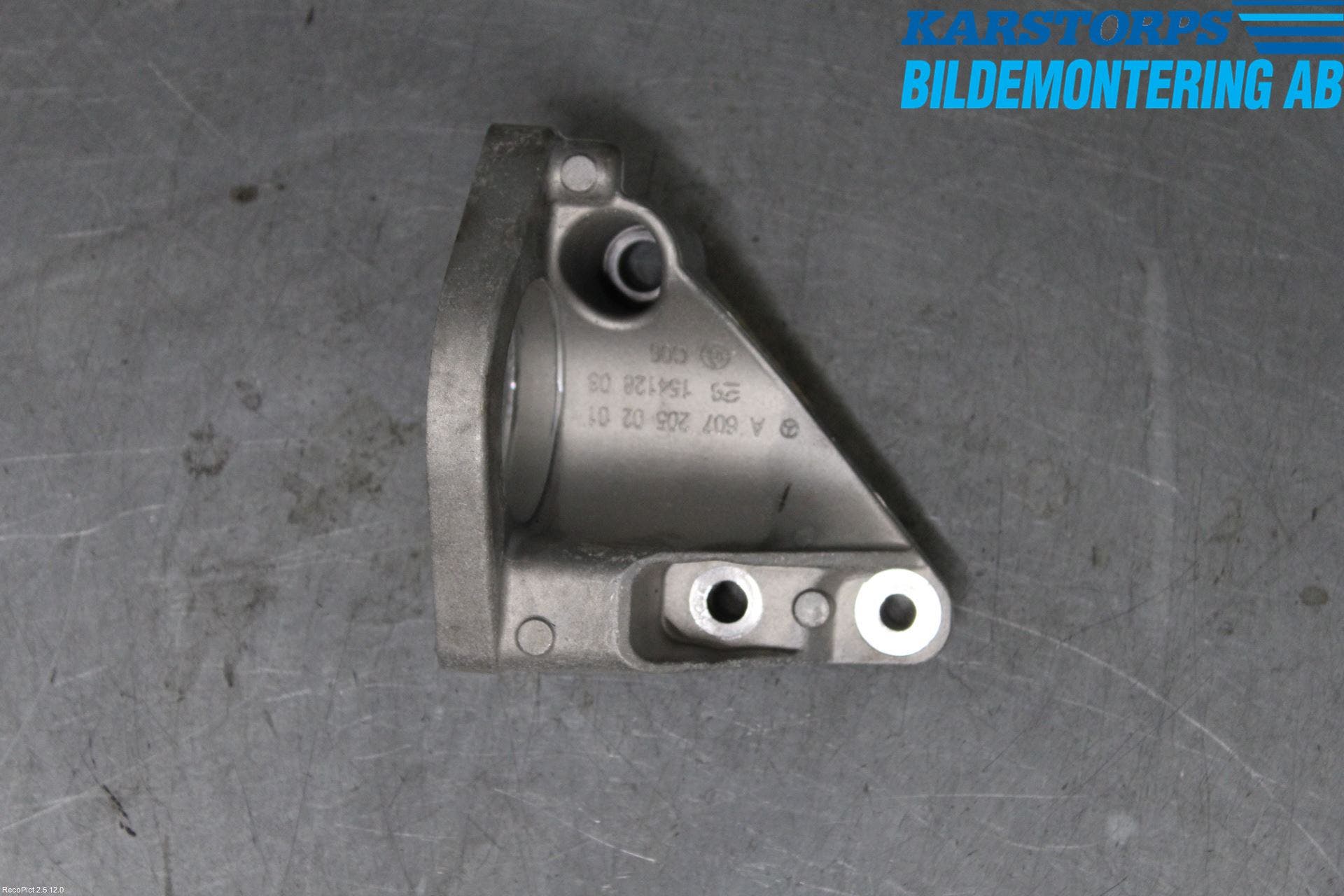 Mercedes-Benz MB A-KLASS (W176) 13-18 Mellanaxel Stödlager