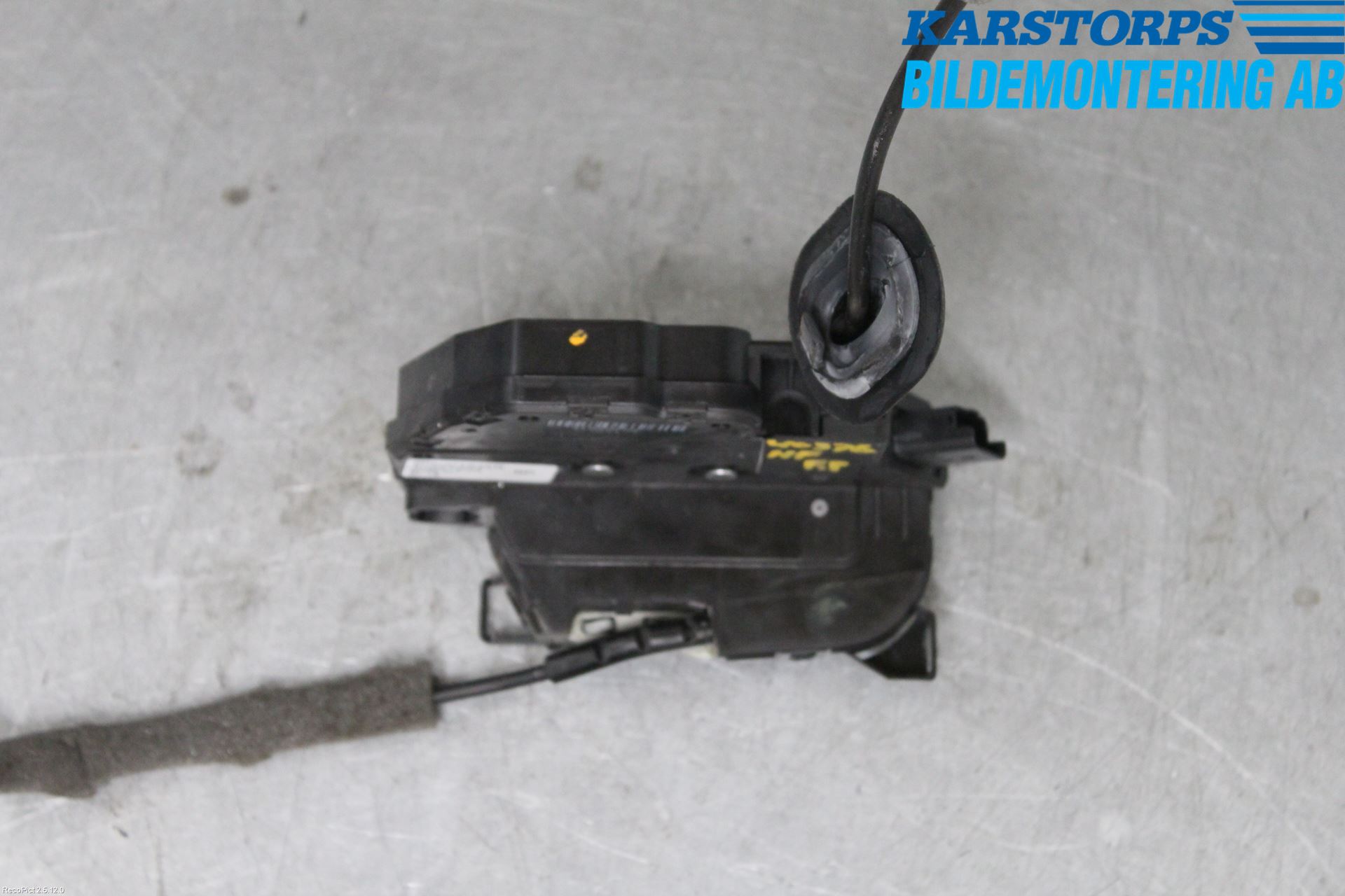 Renault CLIO IV 12-16 Låskista-Dörrlås