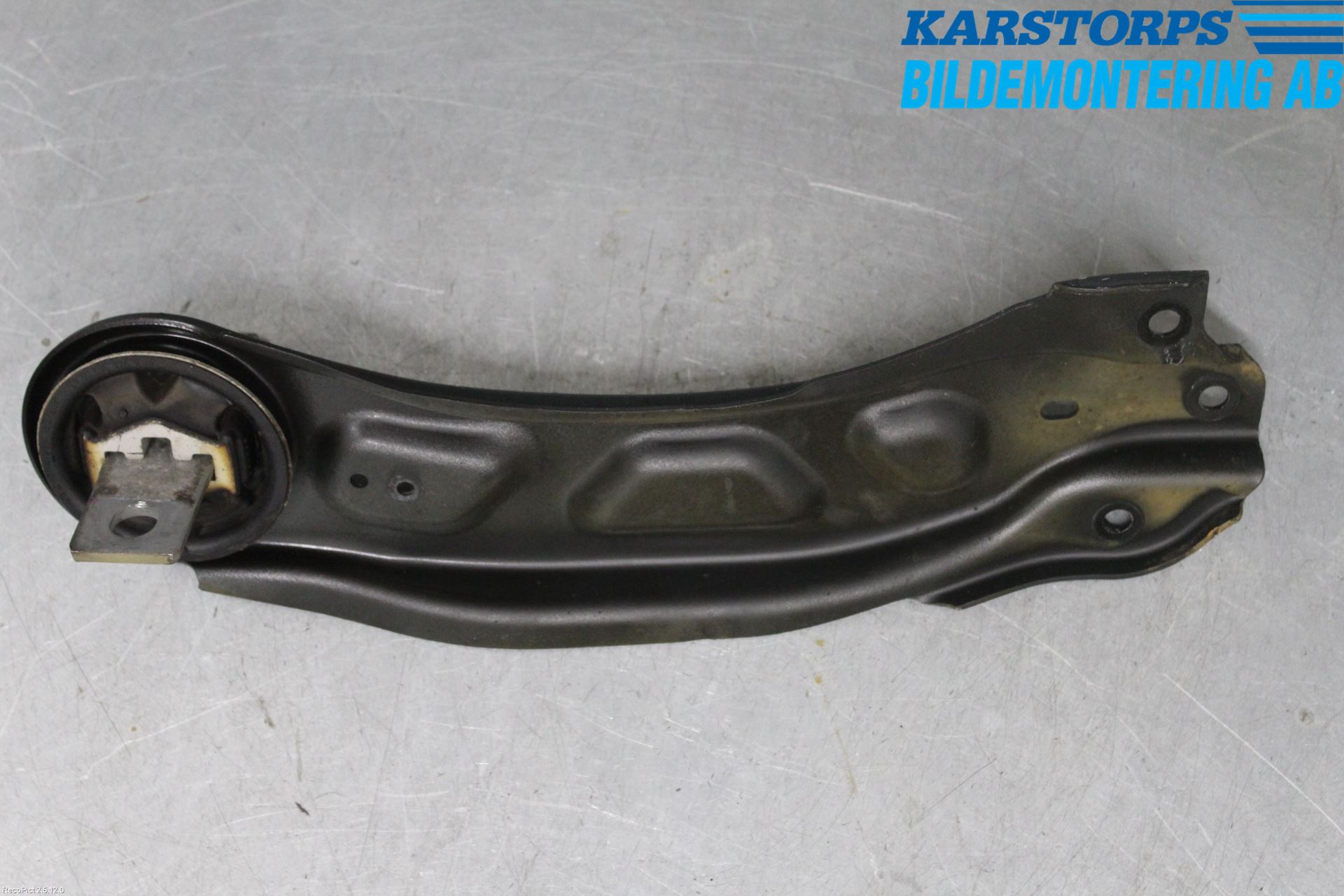 Mercedes-Benz MB A-KLASS (W176) 13-18 Bärarm Bak Höger