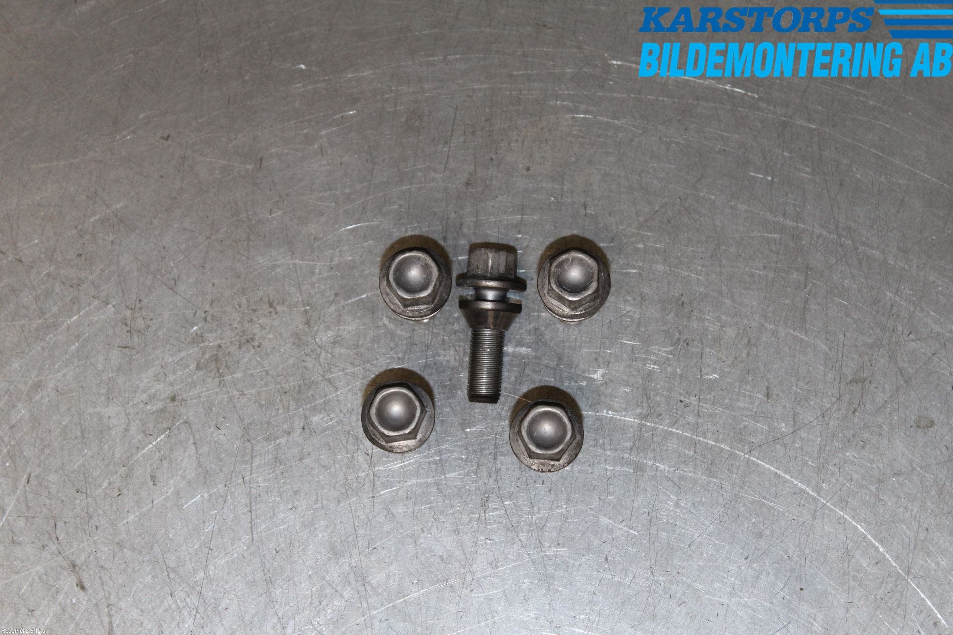 Volvo V70 14-16 Hjulmutter-Bult-Sats