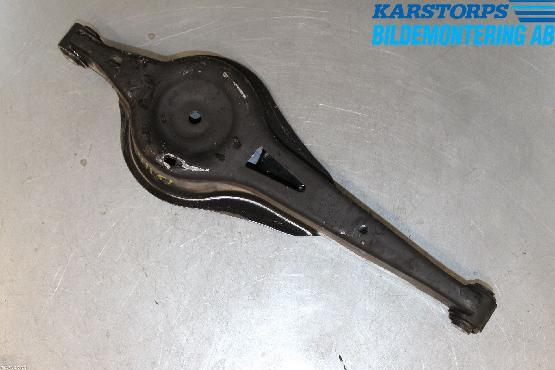 Volvo V70 14-16 Bärarm Bak Höger