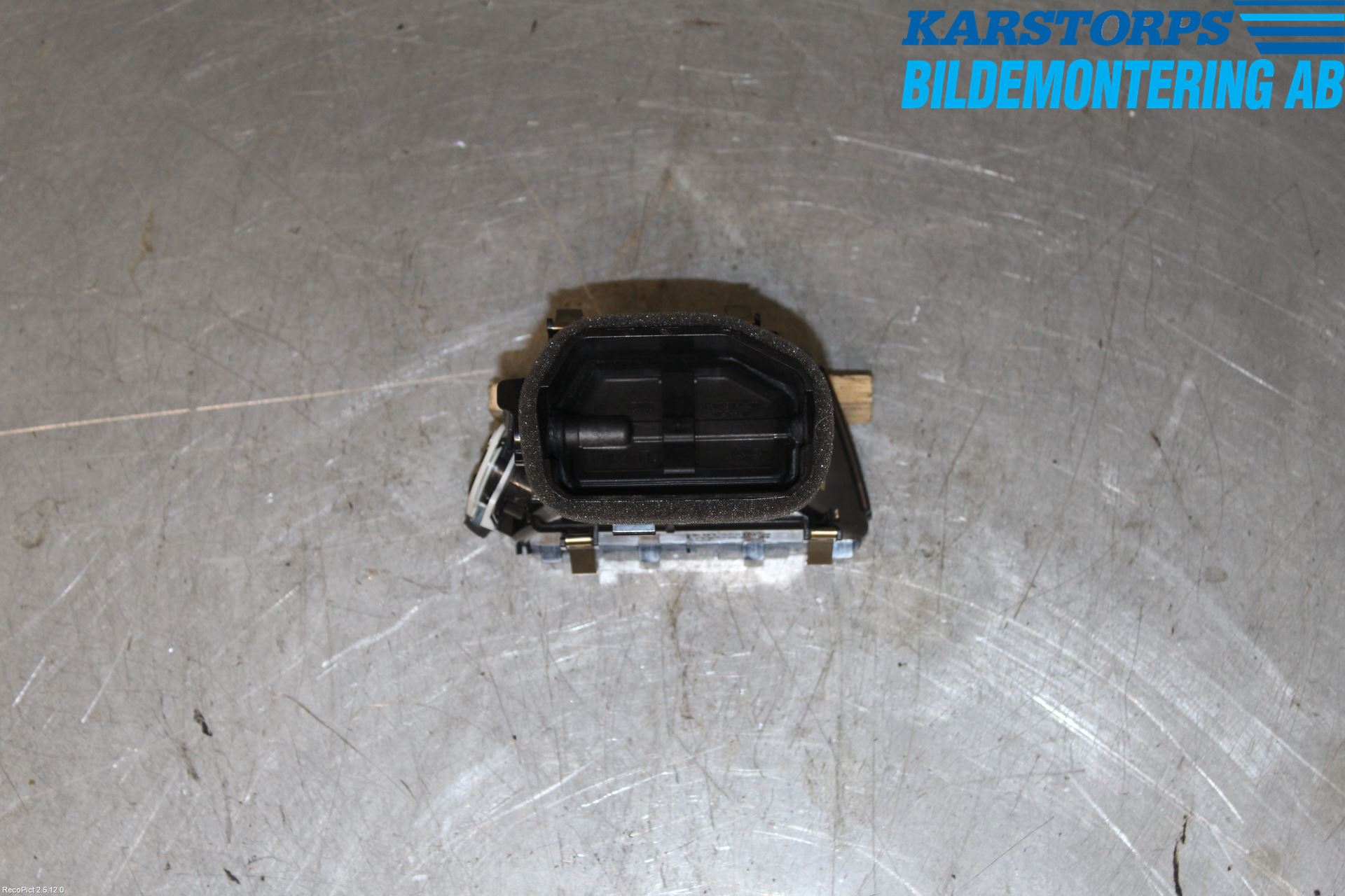 BMW 3 F30/F31/F80 12-19 Defrosterkanal-Munstycke