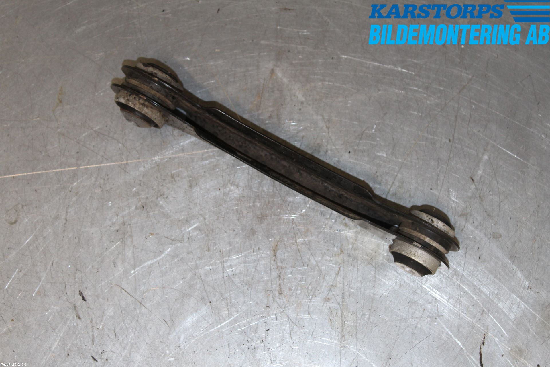 BMW 3 F30/F31/F80 12-19 Momentstag Bak