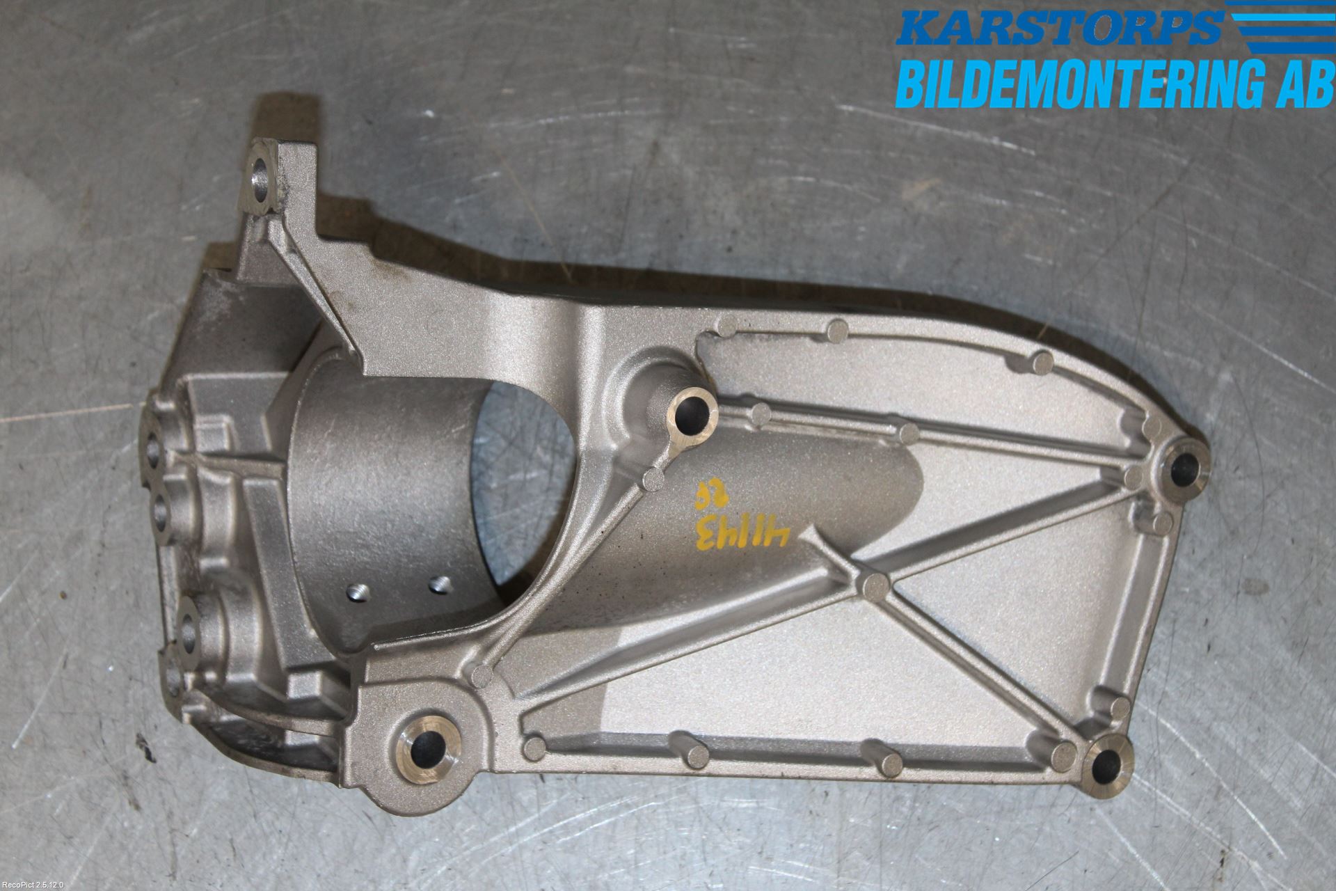 Volvo V60 14-18 Motorfäste