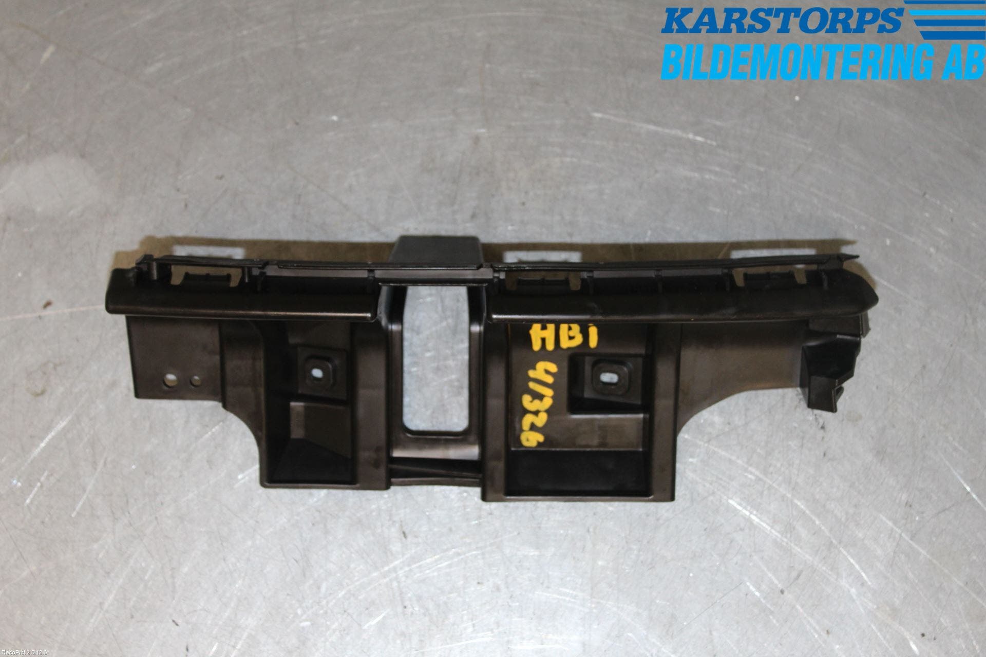 Volvo C30 07-10 Stötfångarfäste Bak Hö