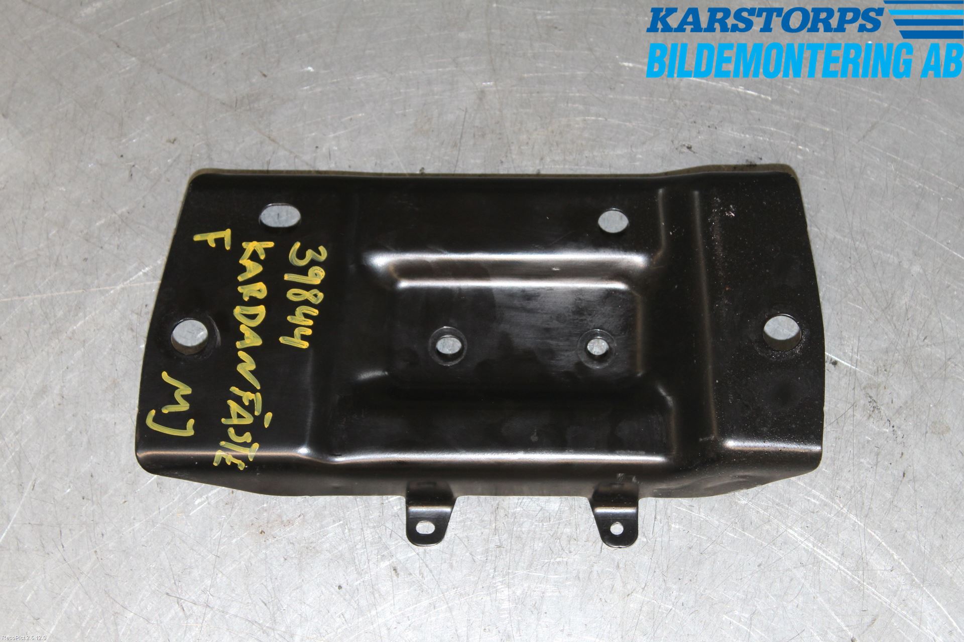 Volvo XC90/RECHARGE 16- Mellanaxel Balk