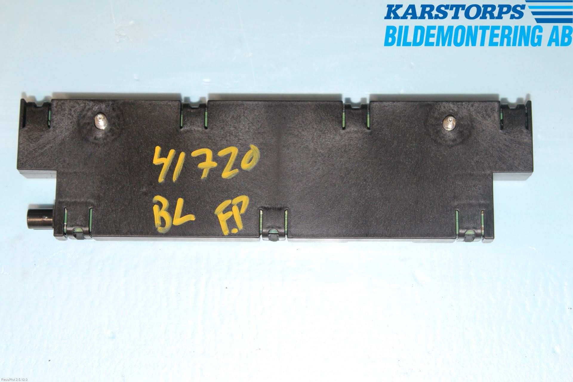 BMW 5 F10/F11/F18 09-17 Antennförstärkare