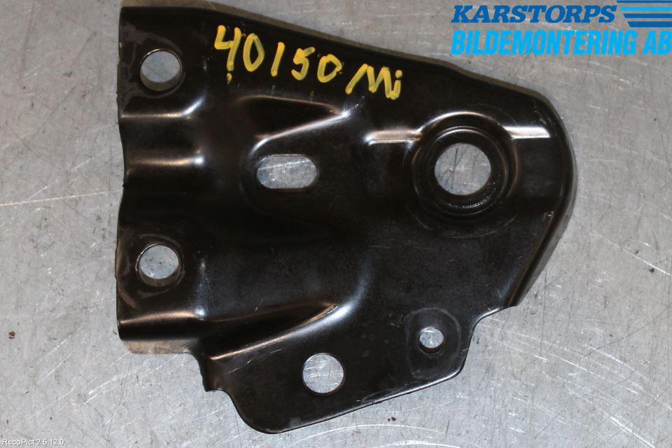 Volvo XC60 14-17 Framvagn Fäste-Kudde