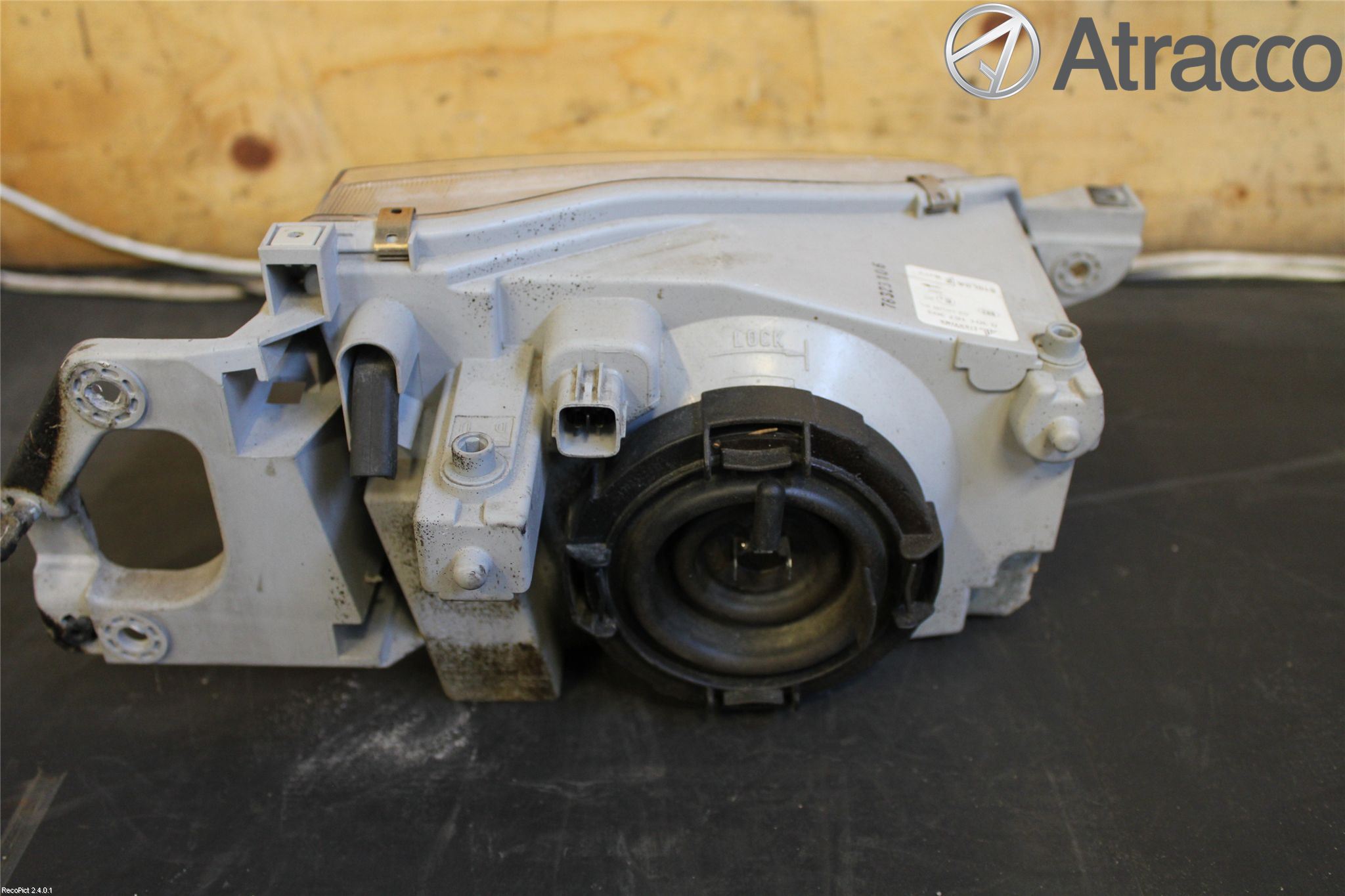 Mazda 323 99-03 Strålkastare Vänster