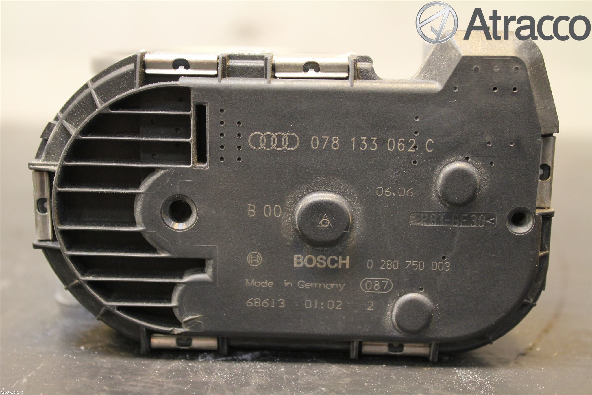 Audi A8/S8 4E  02-09 Injspjällhus