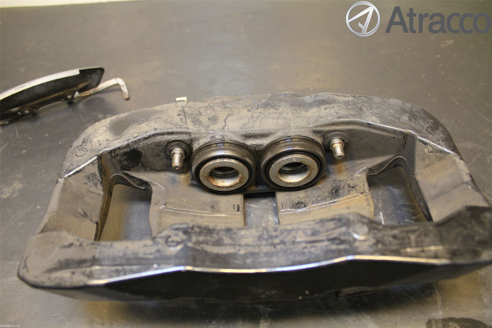 Audi A8/S8 4E  02-09 Bromsok Fram Vänster