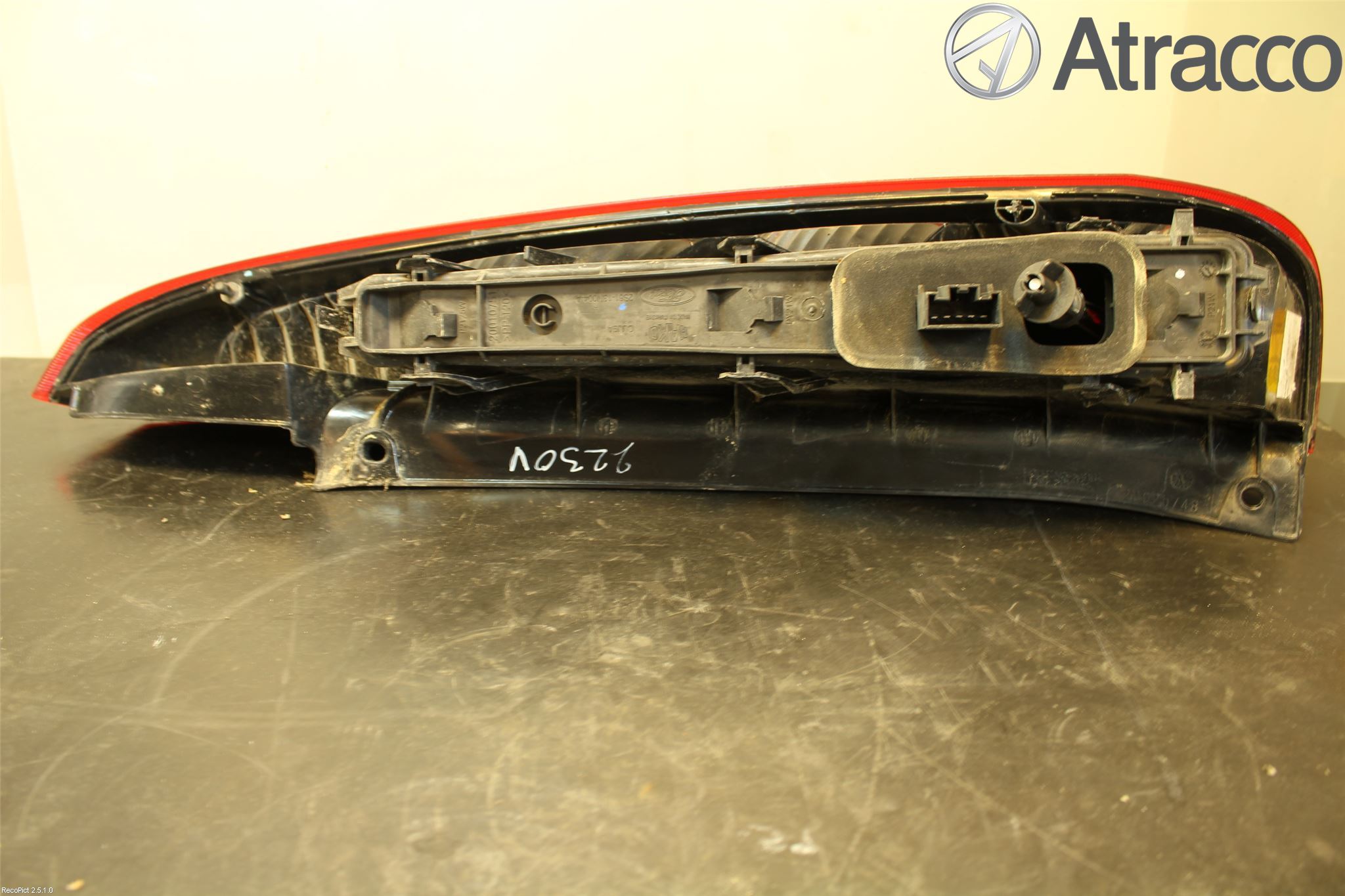 Ford FIESTA     02-05 Bakljus Vänster