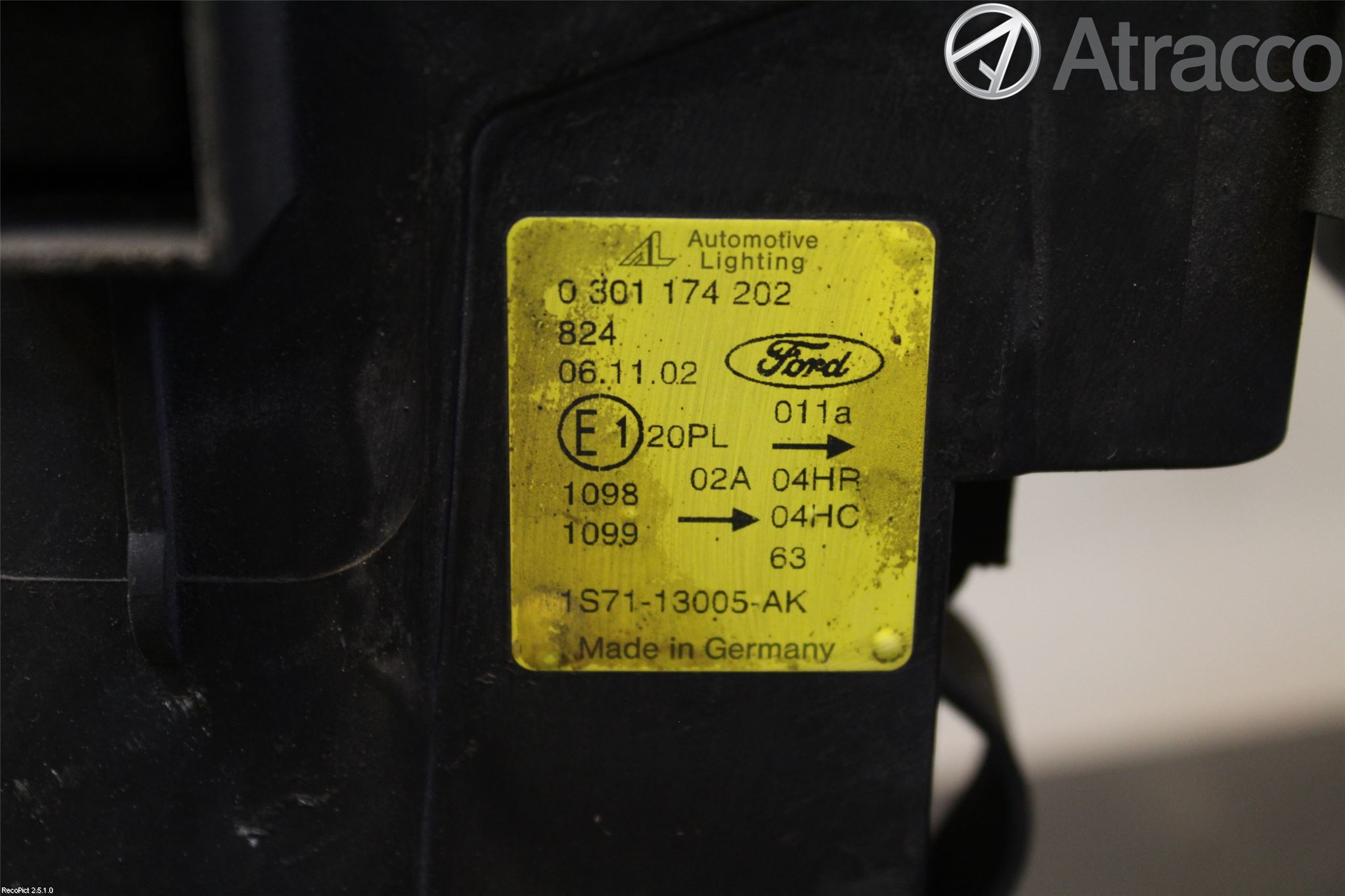 Ford MONDEO     01-06 Strålkastare Höger