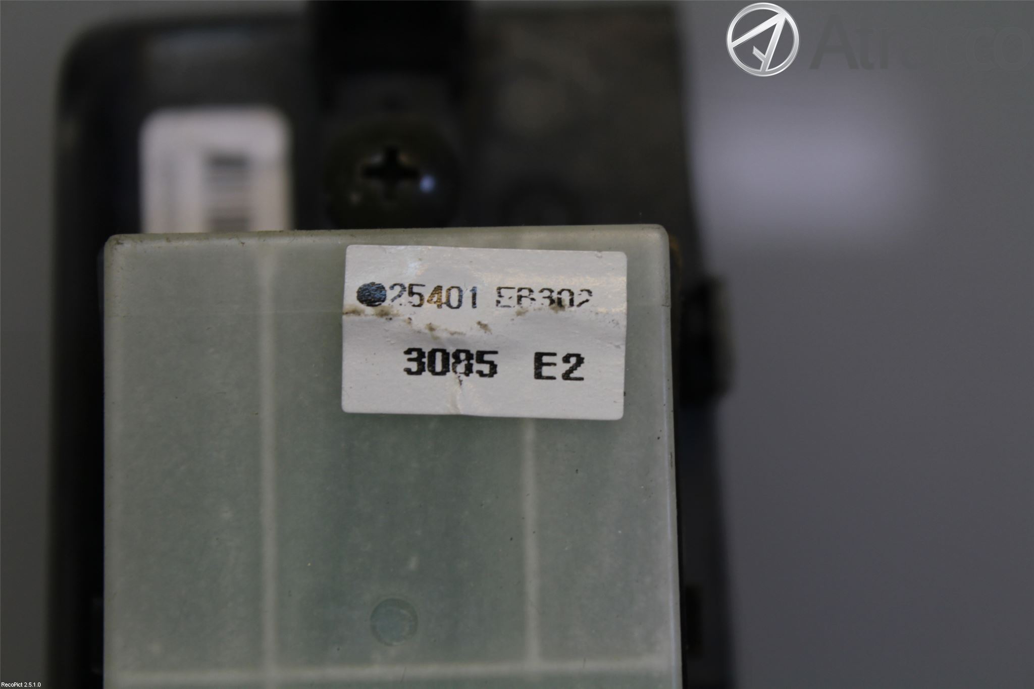 Nissan NAVARA 05-16 Strömställare Elhiss