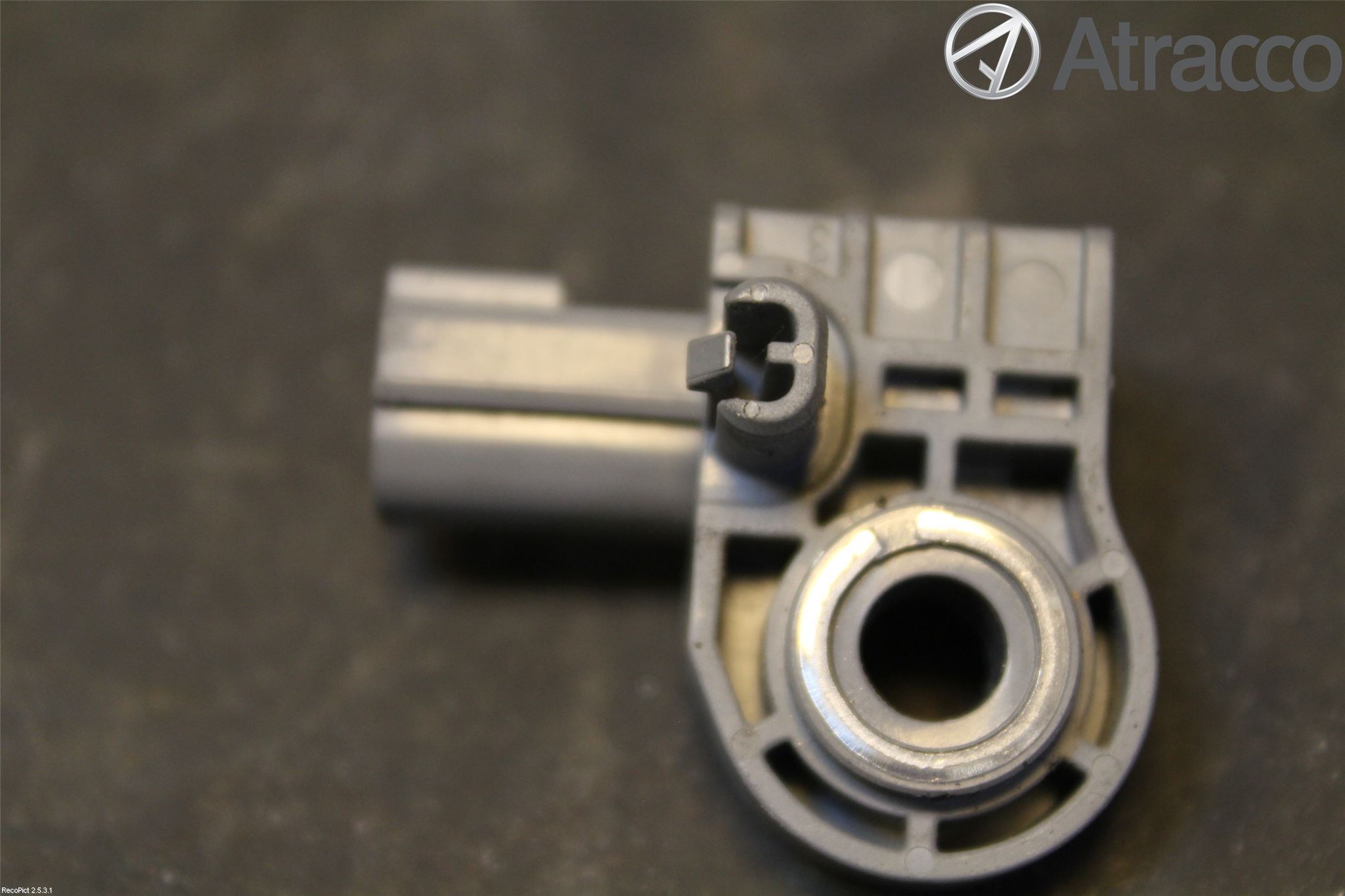 Volvo V40 12-19 Parkeringshjälp Frontsensor