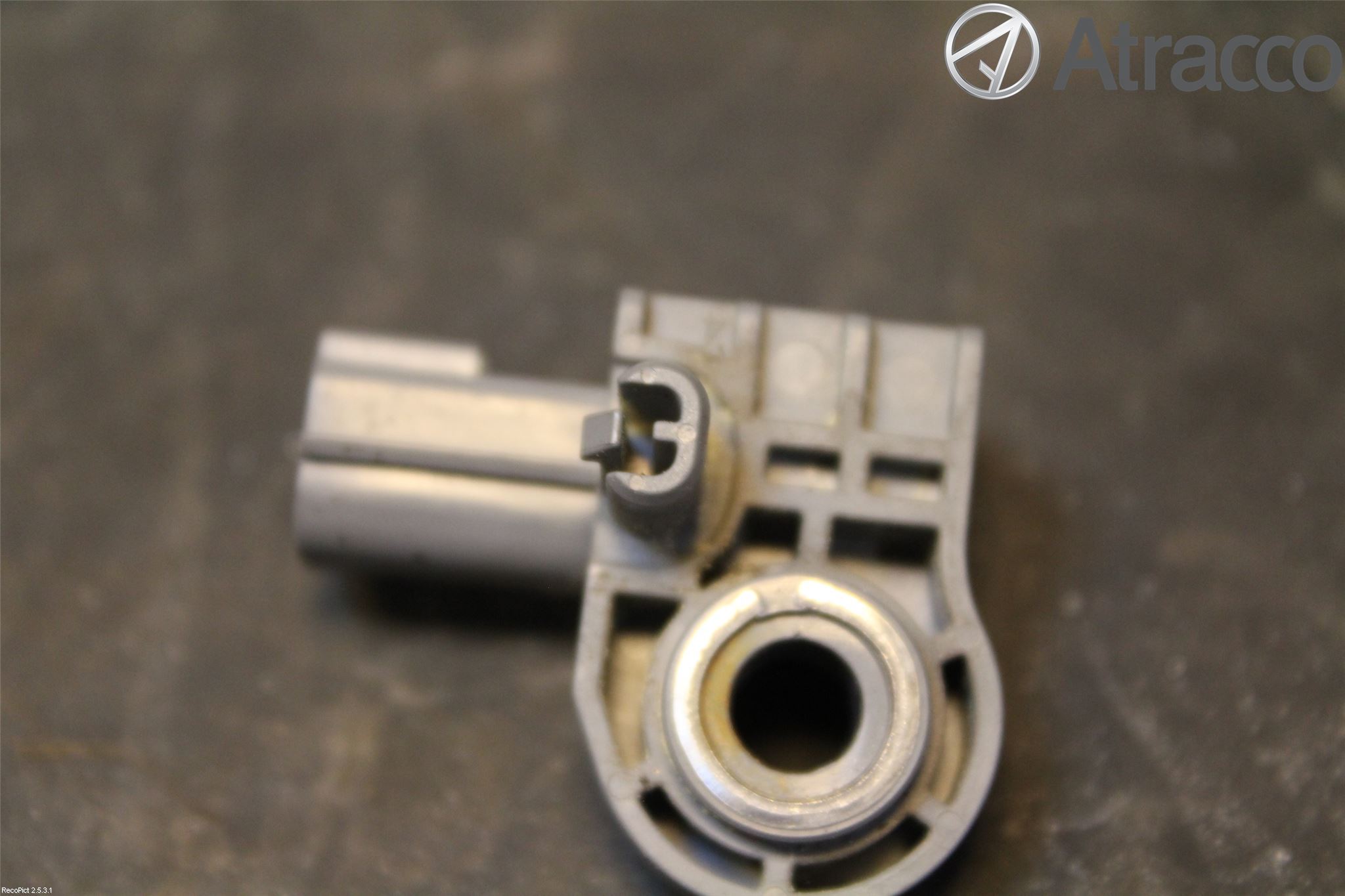 Volvo V40 12-19 Parkeringshjälp Frontsensor