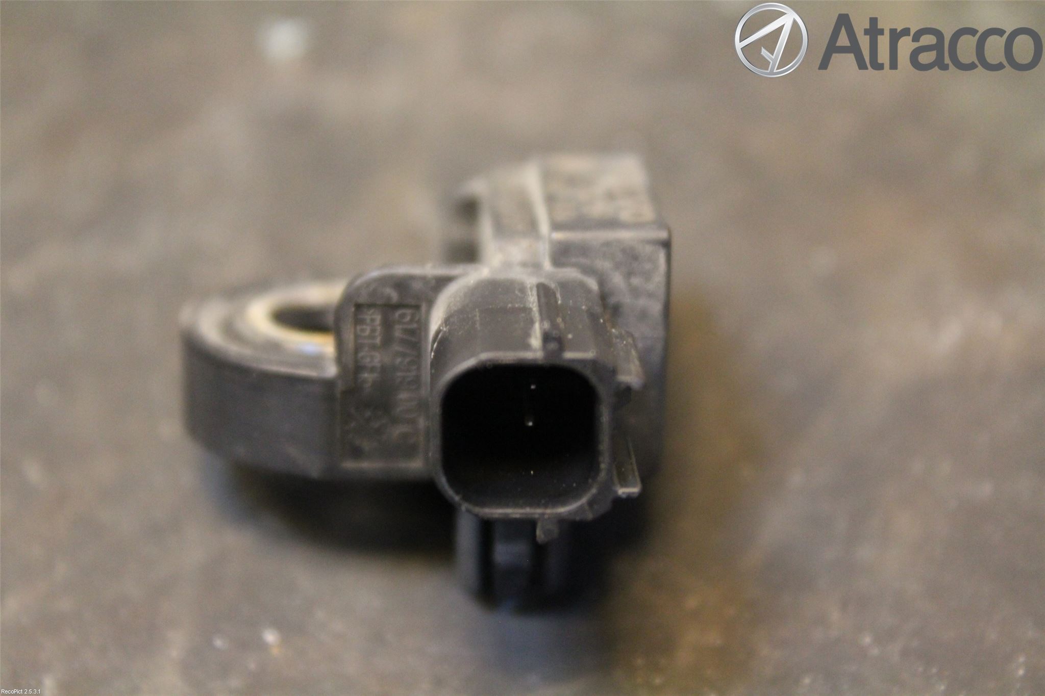 Volvo V40 12-19 Parkeringshjälp Frontsensor