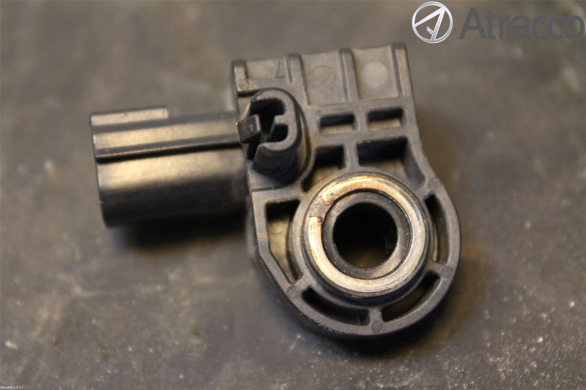 Volvo V40 12-19 Parkeringshjälp Frontsensor