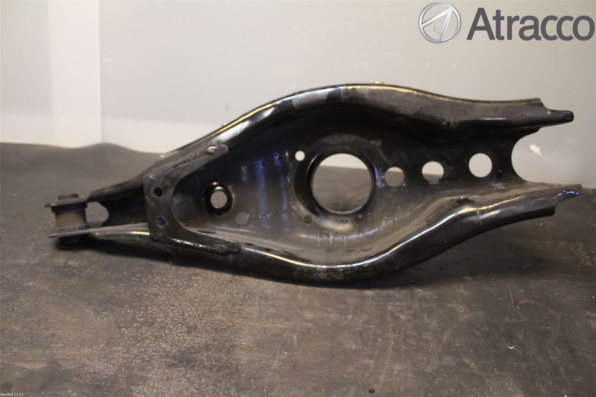 Toyota AURIS 13-19 Bärarm Bak Höger