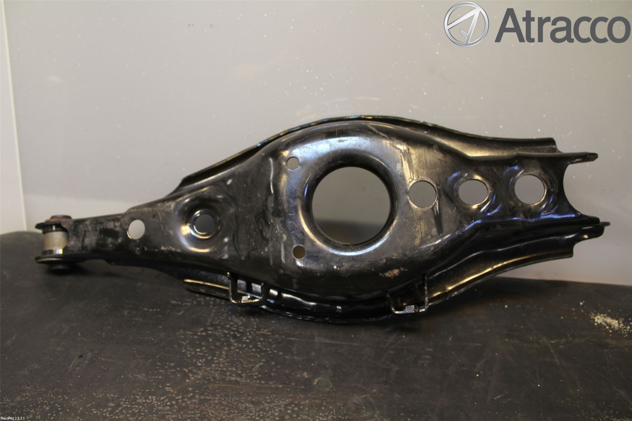 Toyota AURIS 13-19 Bärarm Bak Höger