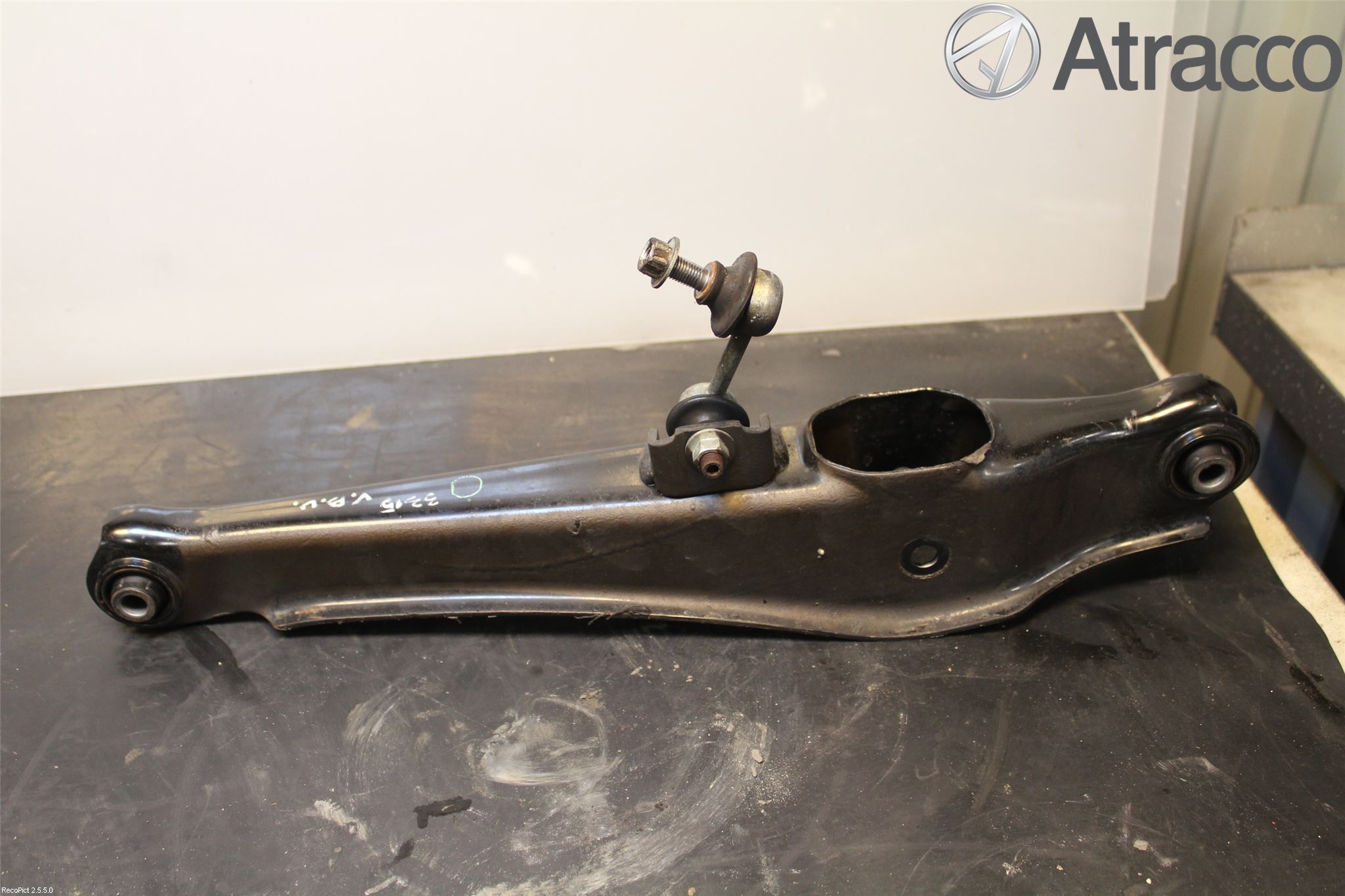 Mitsubishi OUTLANDER 13-21 Bärarm Bak Vänster