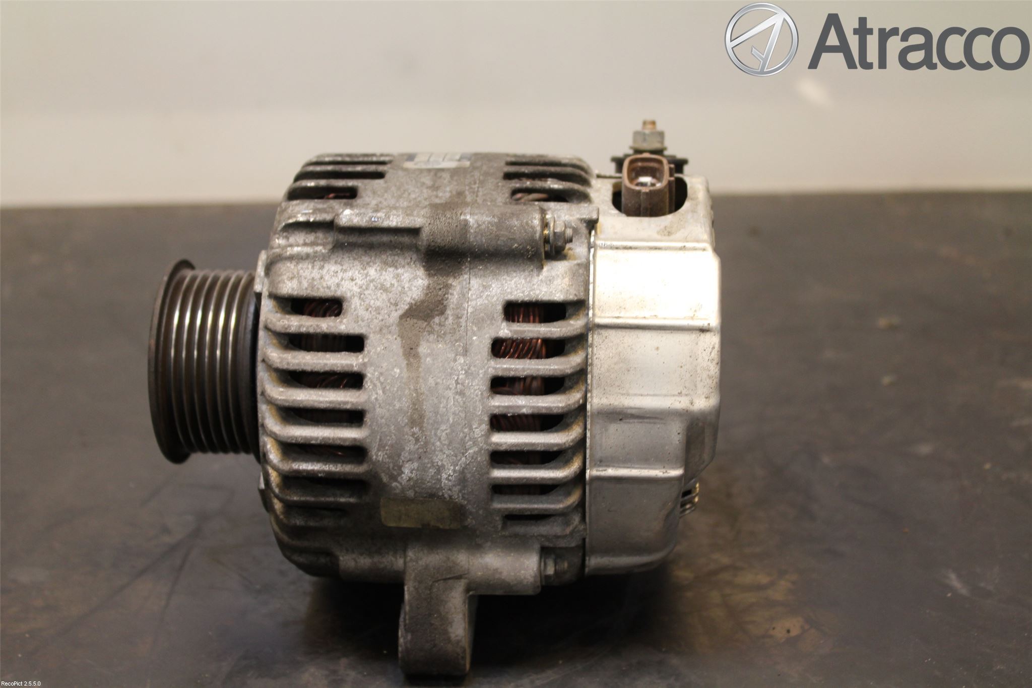 Toyota AVENSIS 98-02 Generator