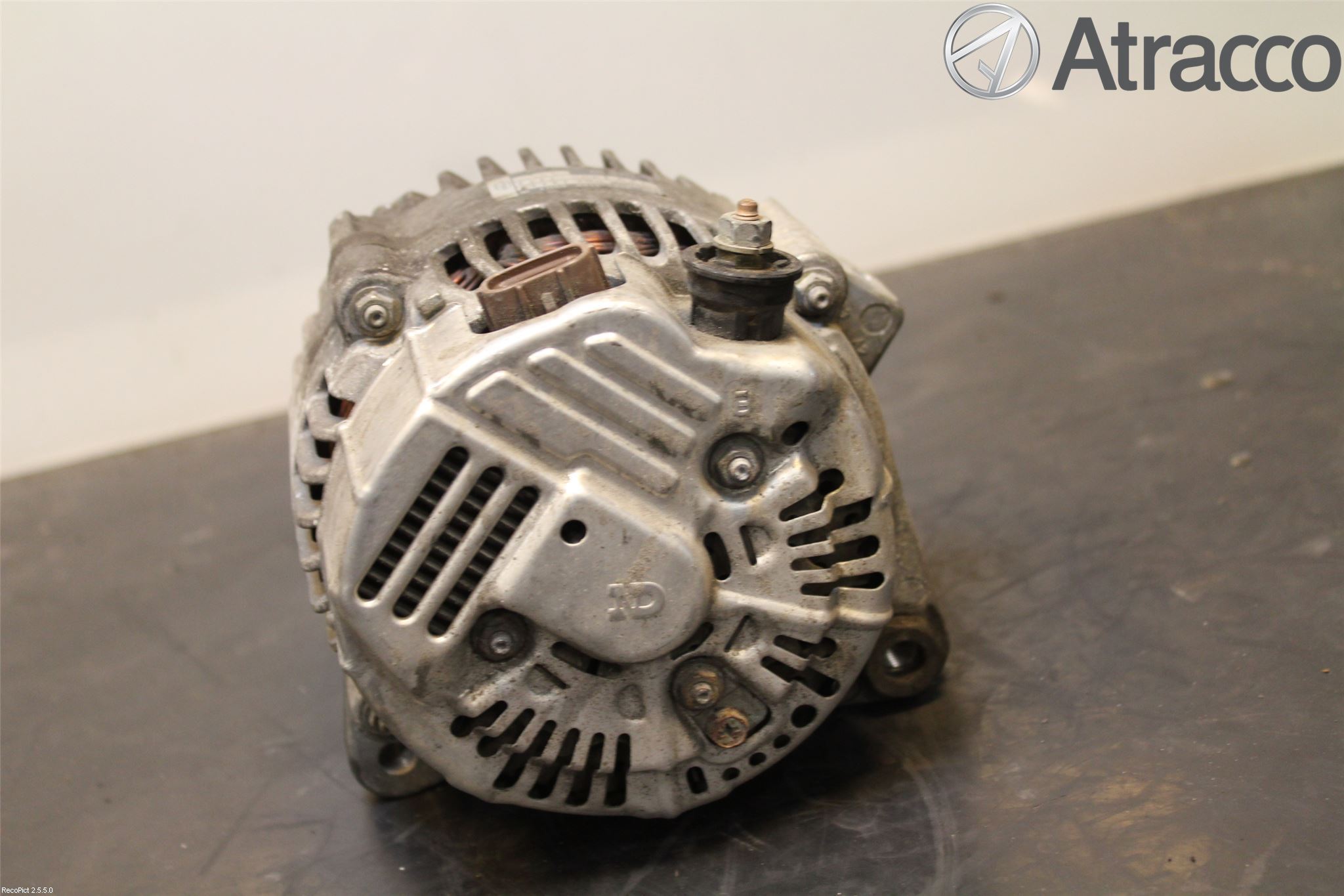 Toyota AVENSIS 98-02 Generator