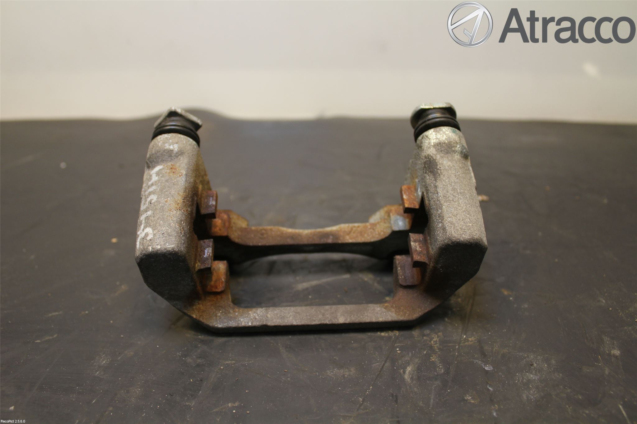 Mazda 6 13- Bromsokshållare