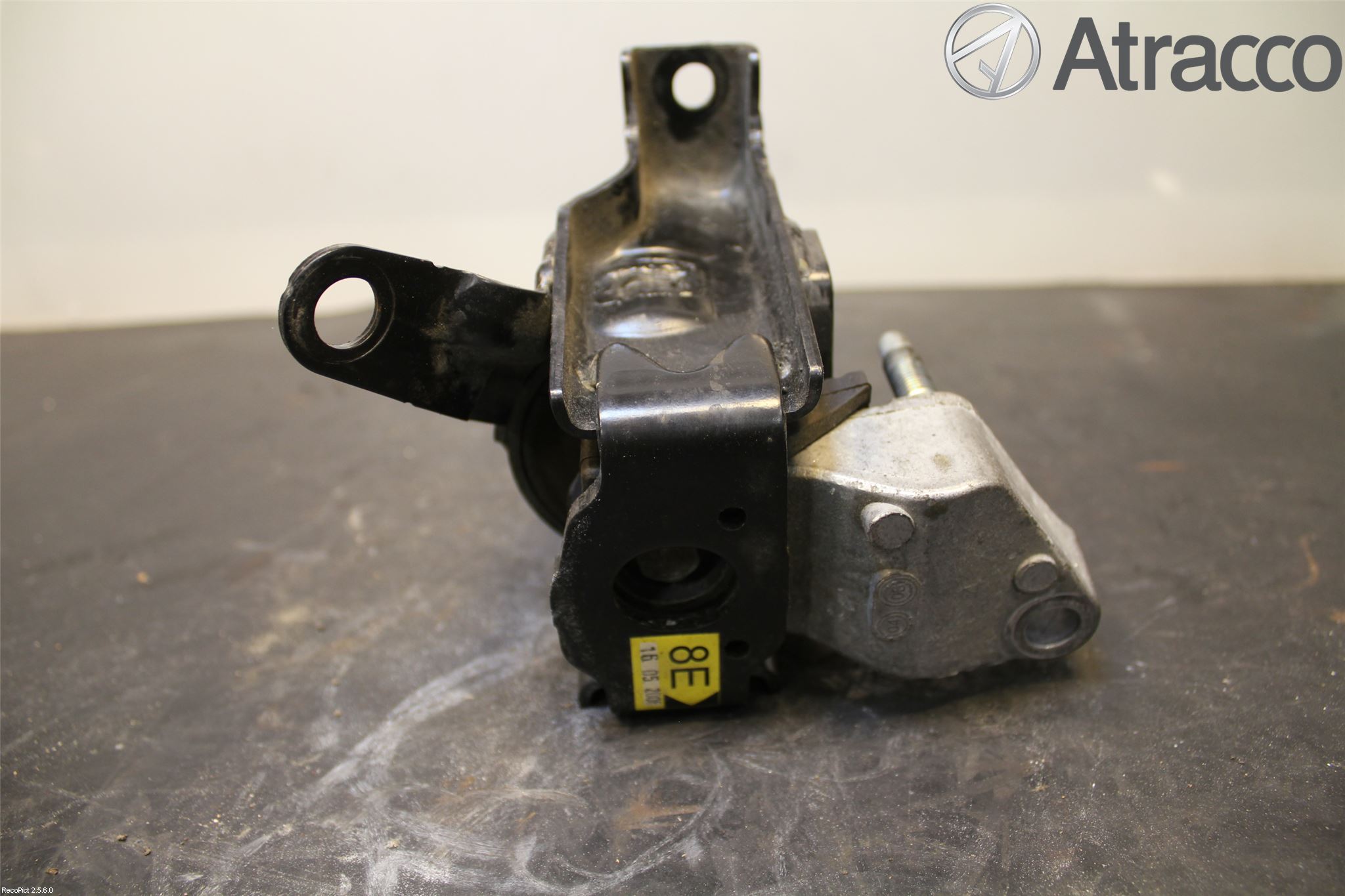 Toyota COROLLA 02-07 Motorfäste