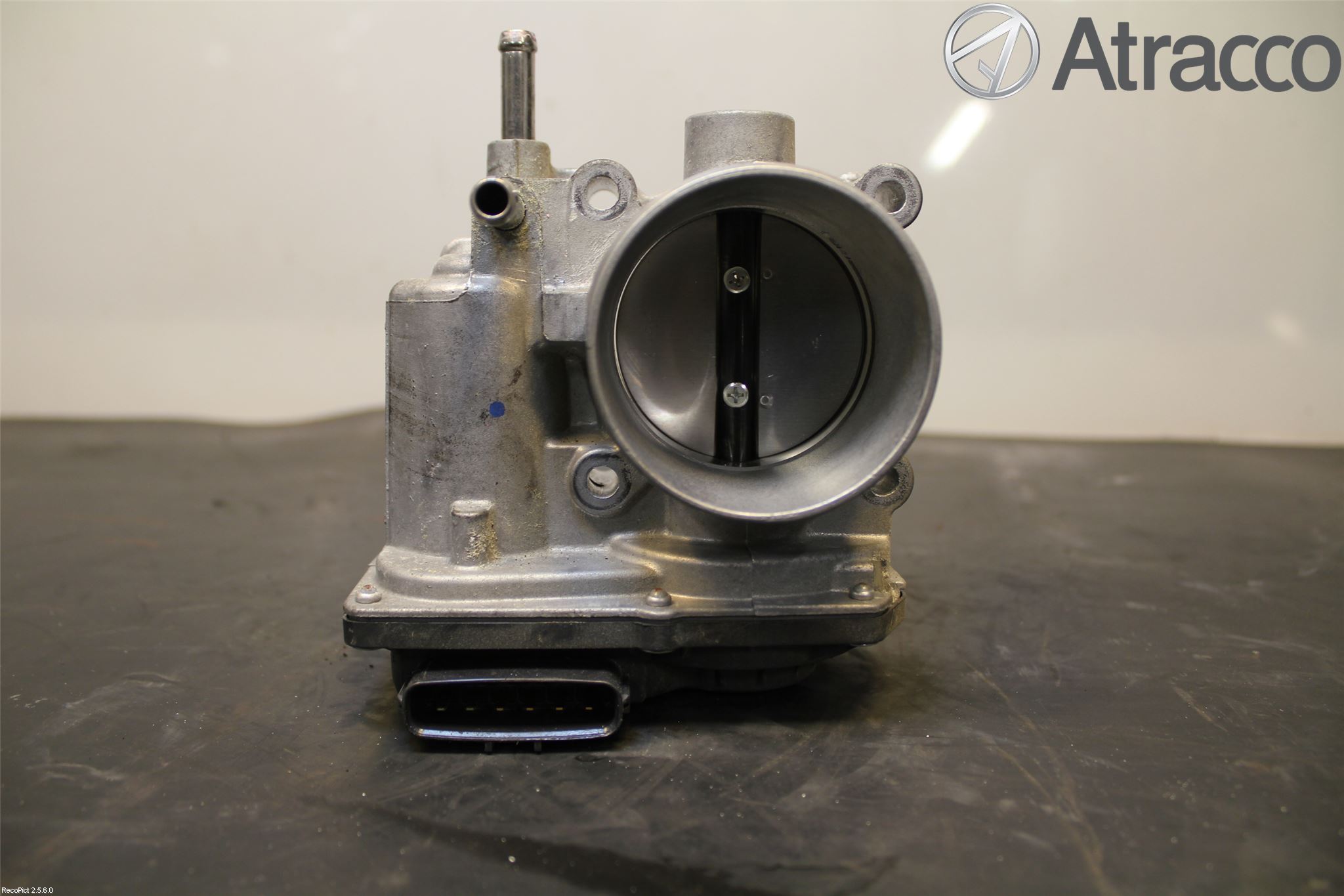 Toyota AURIS 10-12 Injspjällhus