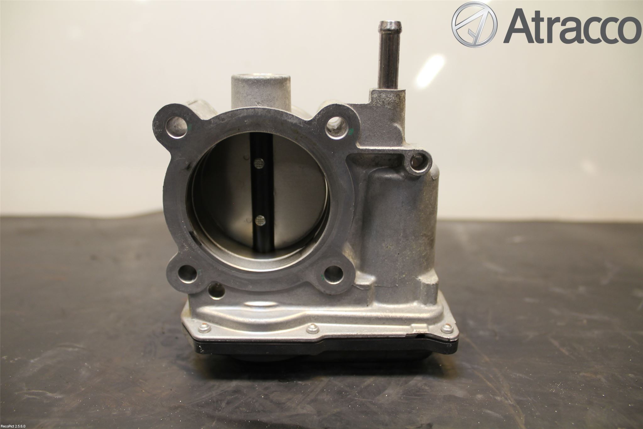 Toyota AURIS 10-12 Injspjällhus