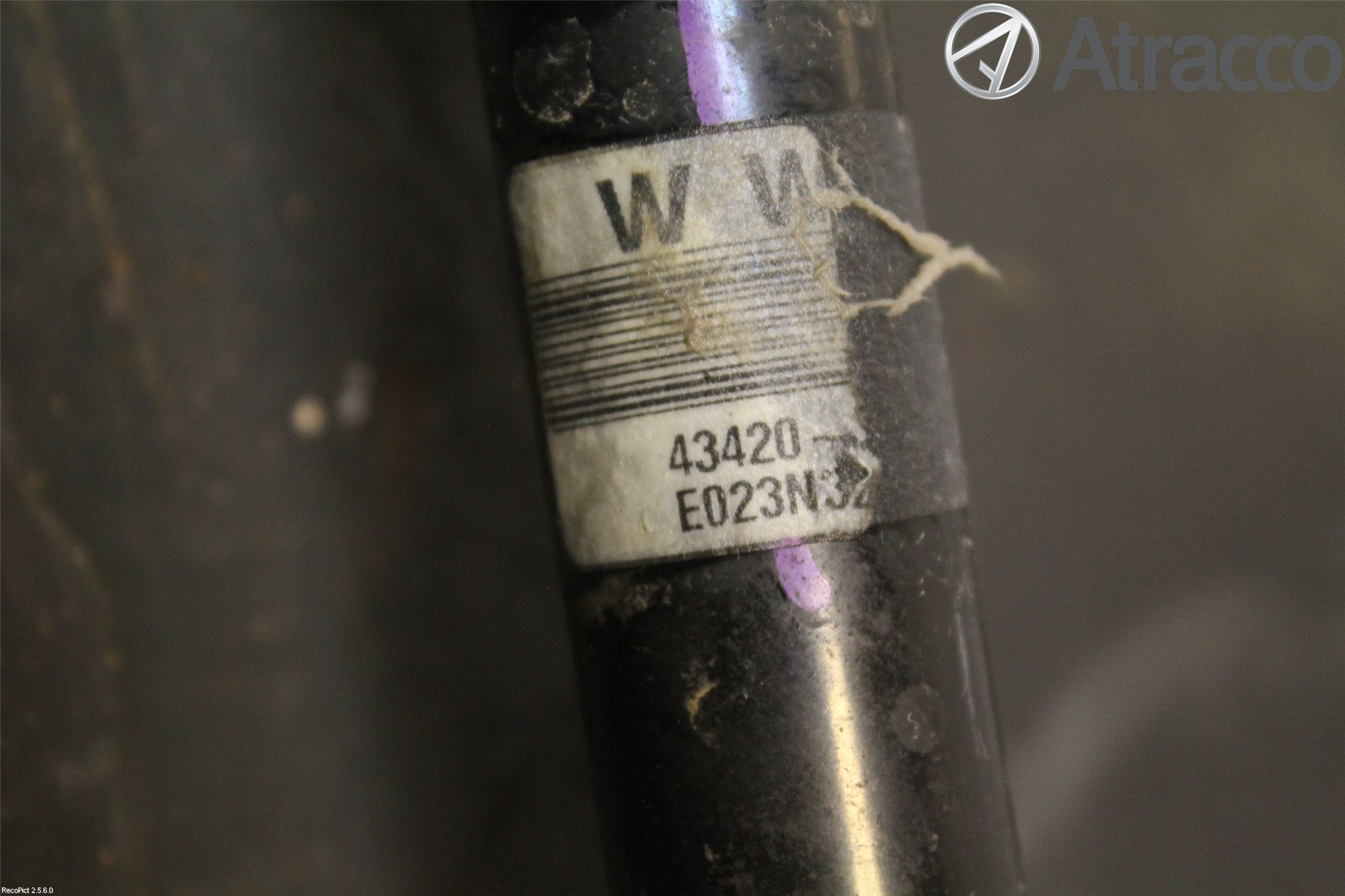 Toyota AURIS 10-12 Drivaxel Fram Vänster