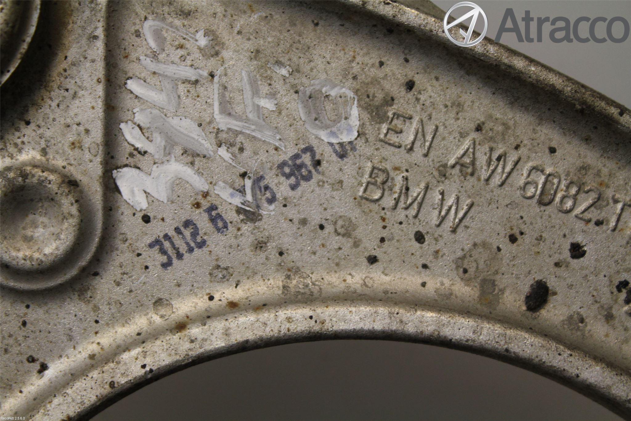 BMW 5 F10/F11/F18 09-17 Bärarm Fram Övre Hö