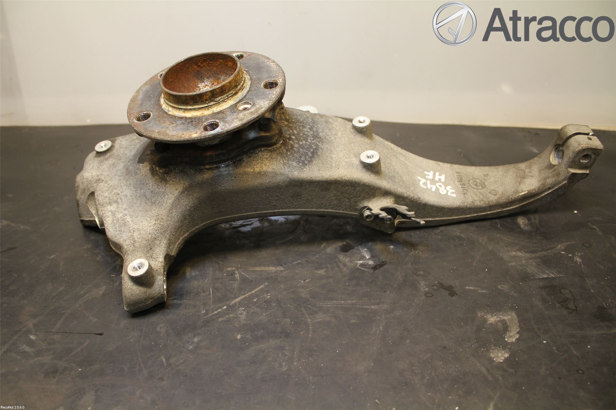 BMW 5 F10/F11/F18 09-17 Styrspindel Lagerhus Hö