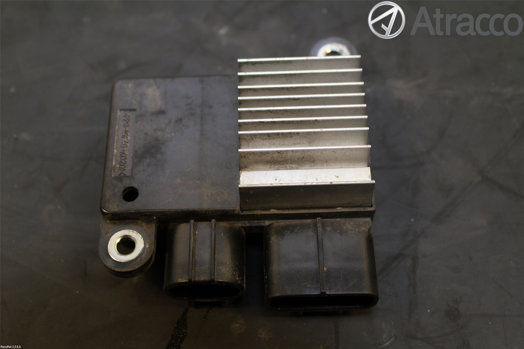 Toyota AURIS 10-12 Relä Kylfläkt