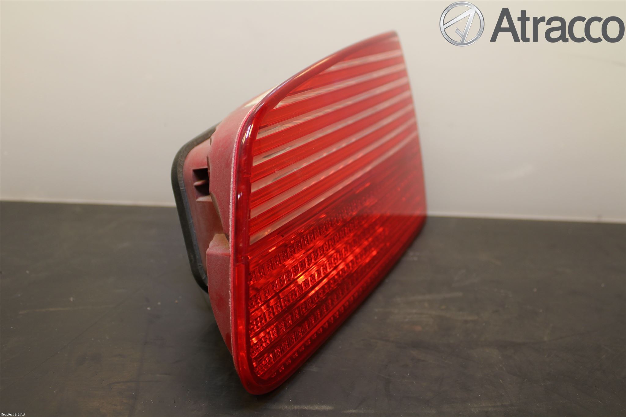 Saab 9-5     06-10 Bakljus Lucka Hö