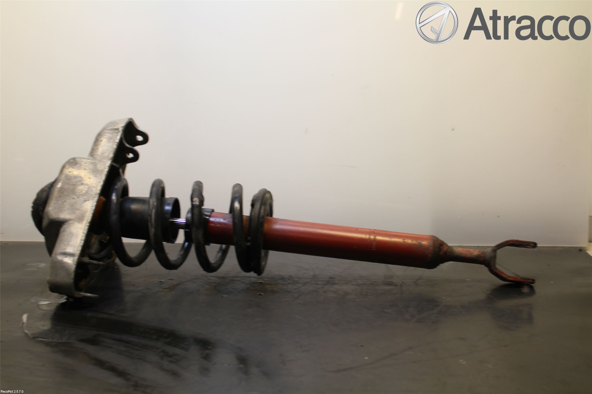 Audi A6/S6     05-11 Fjäderben Fram Vänster