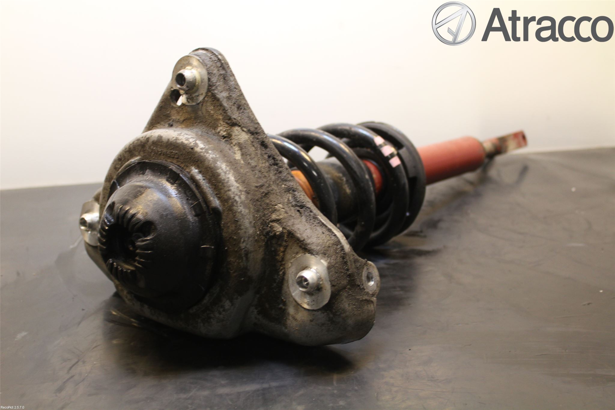 Audi A6/S6     05-11 Fjäderben Fram Höger